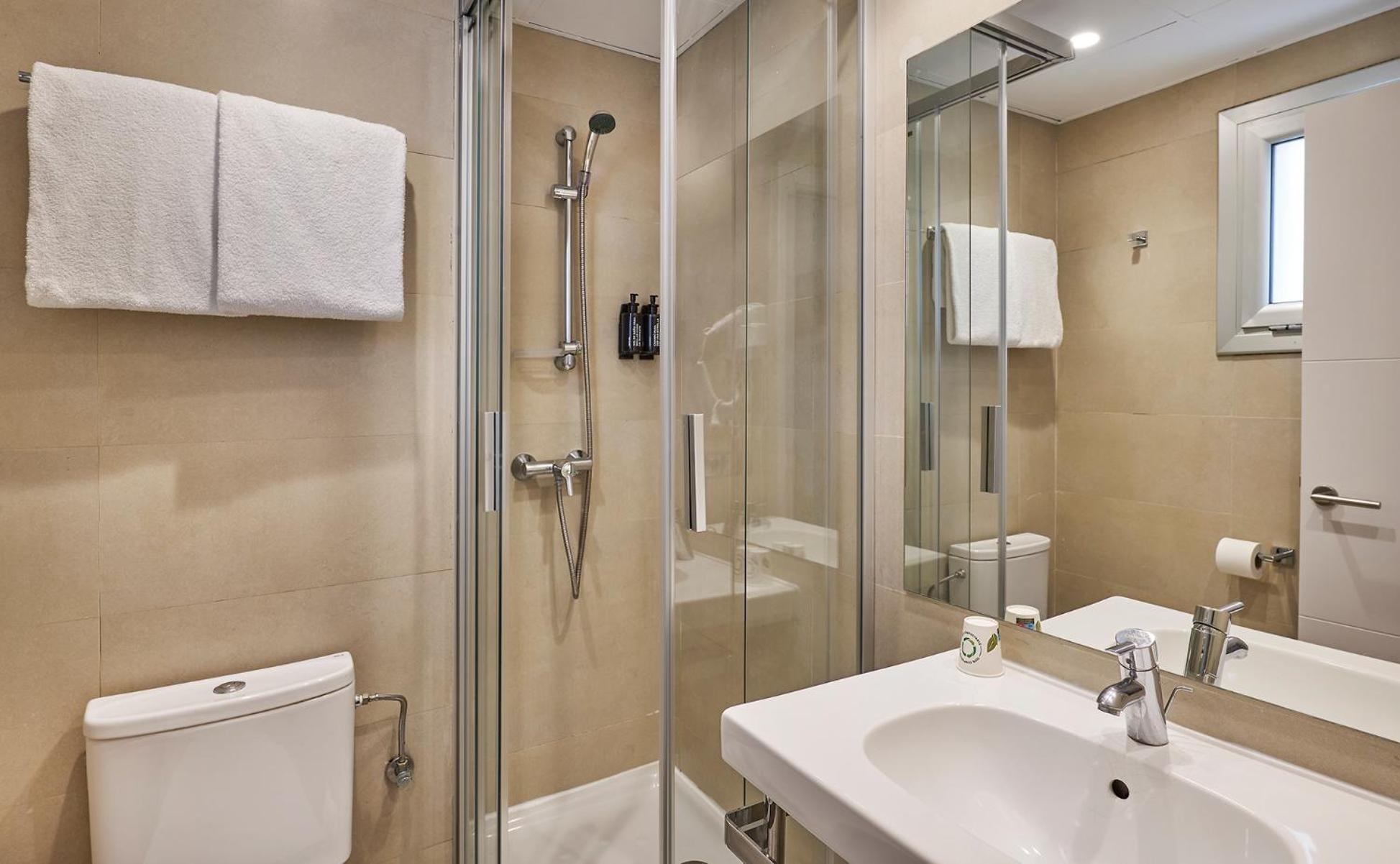 Triple Room with Balcony photo 2