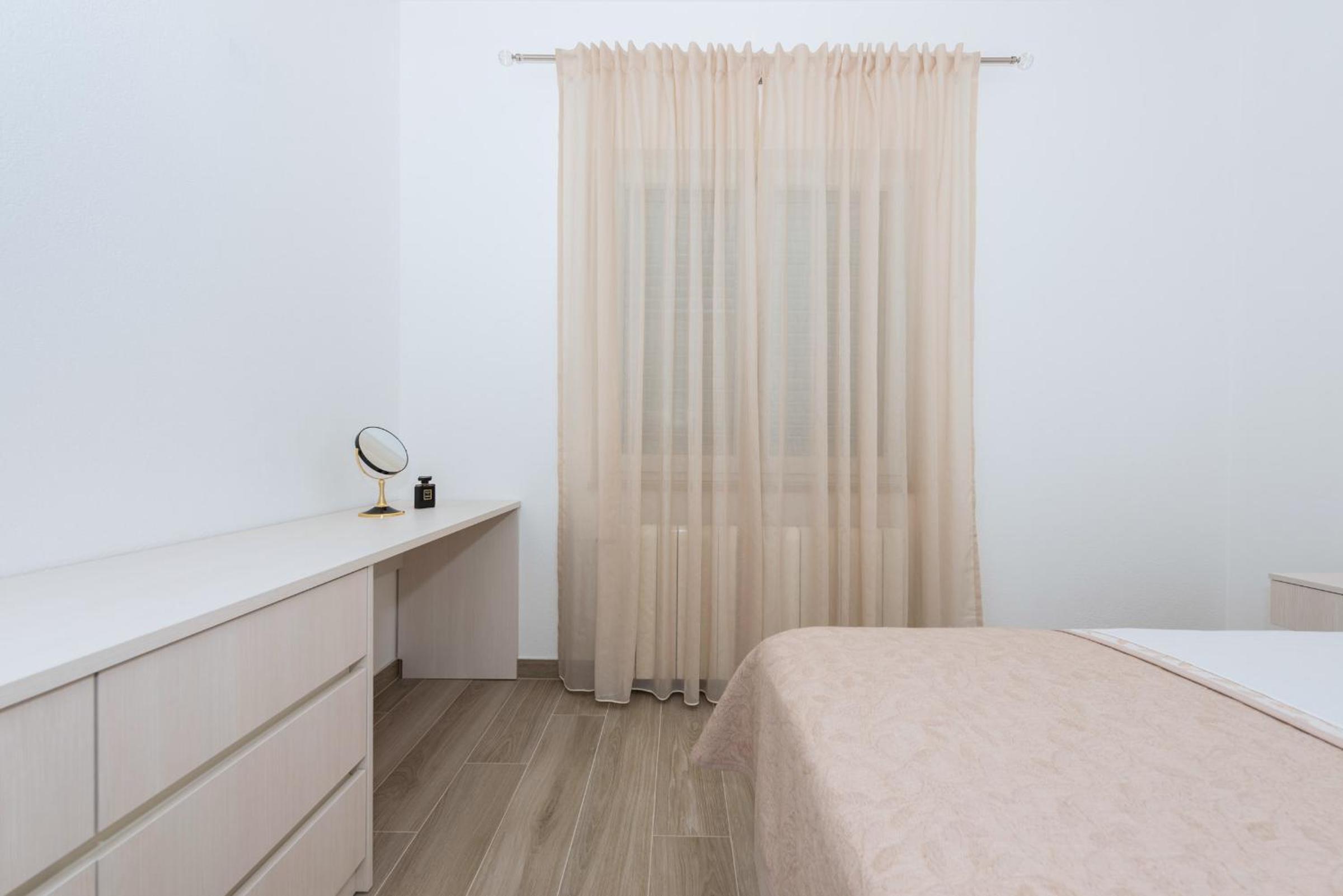 Three-Bedroom Deluxe Apartment