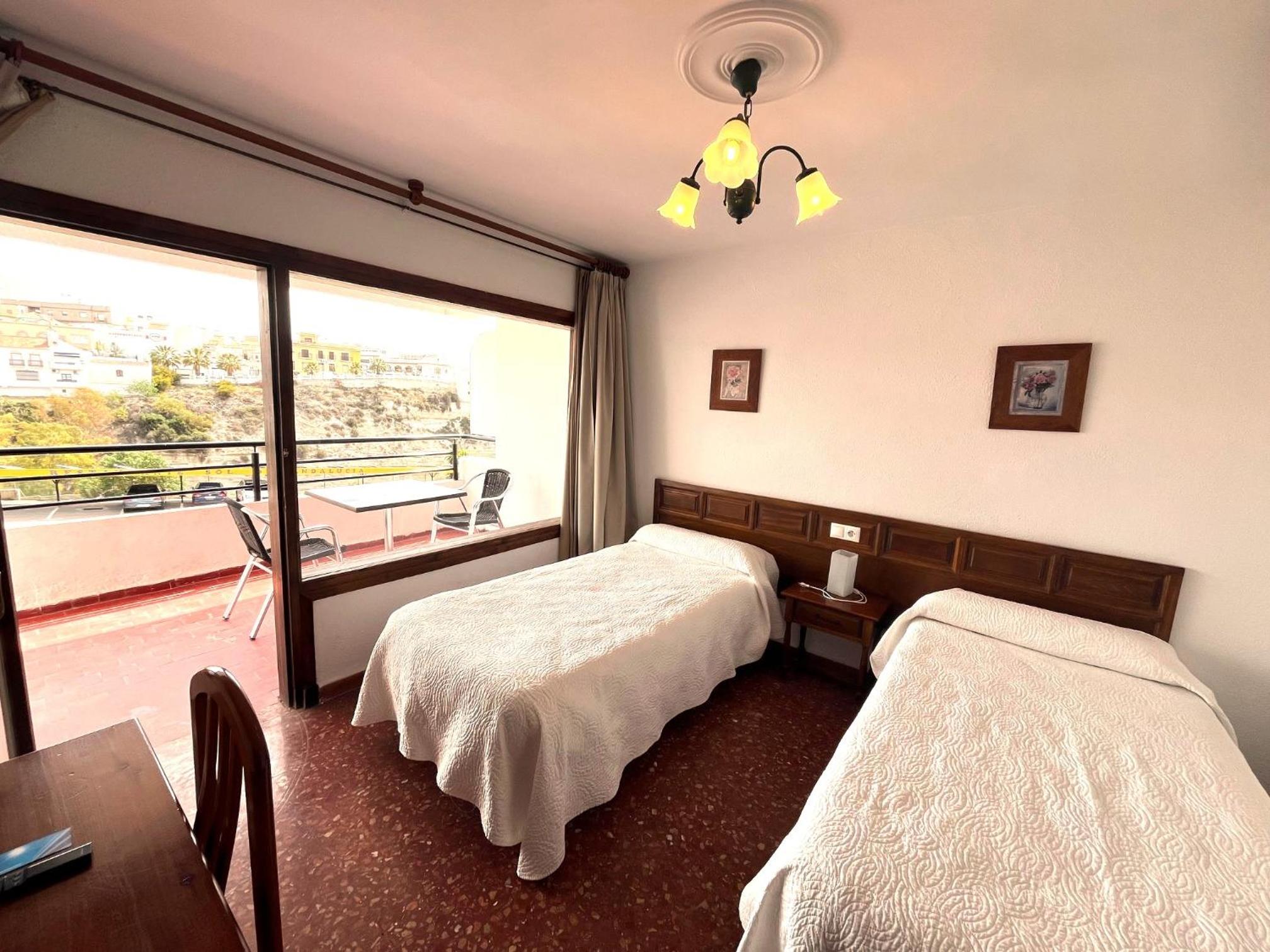 Economy Double or Twin Room - Photo 2