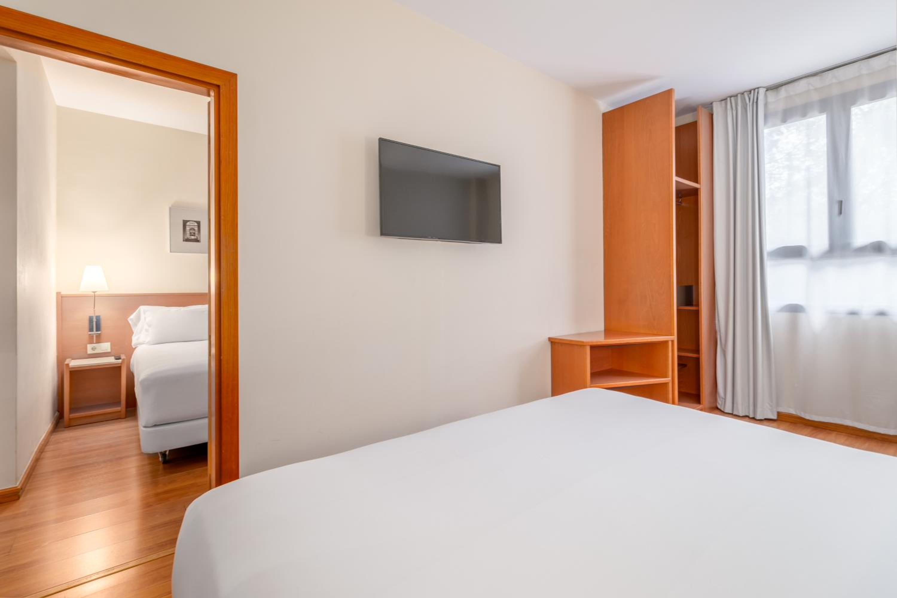 Family Double Room - Photo 3