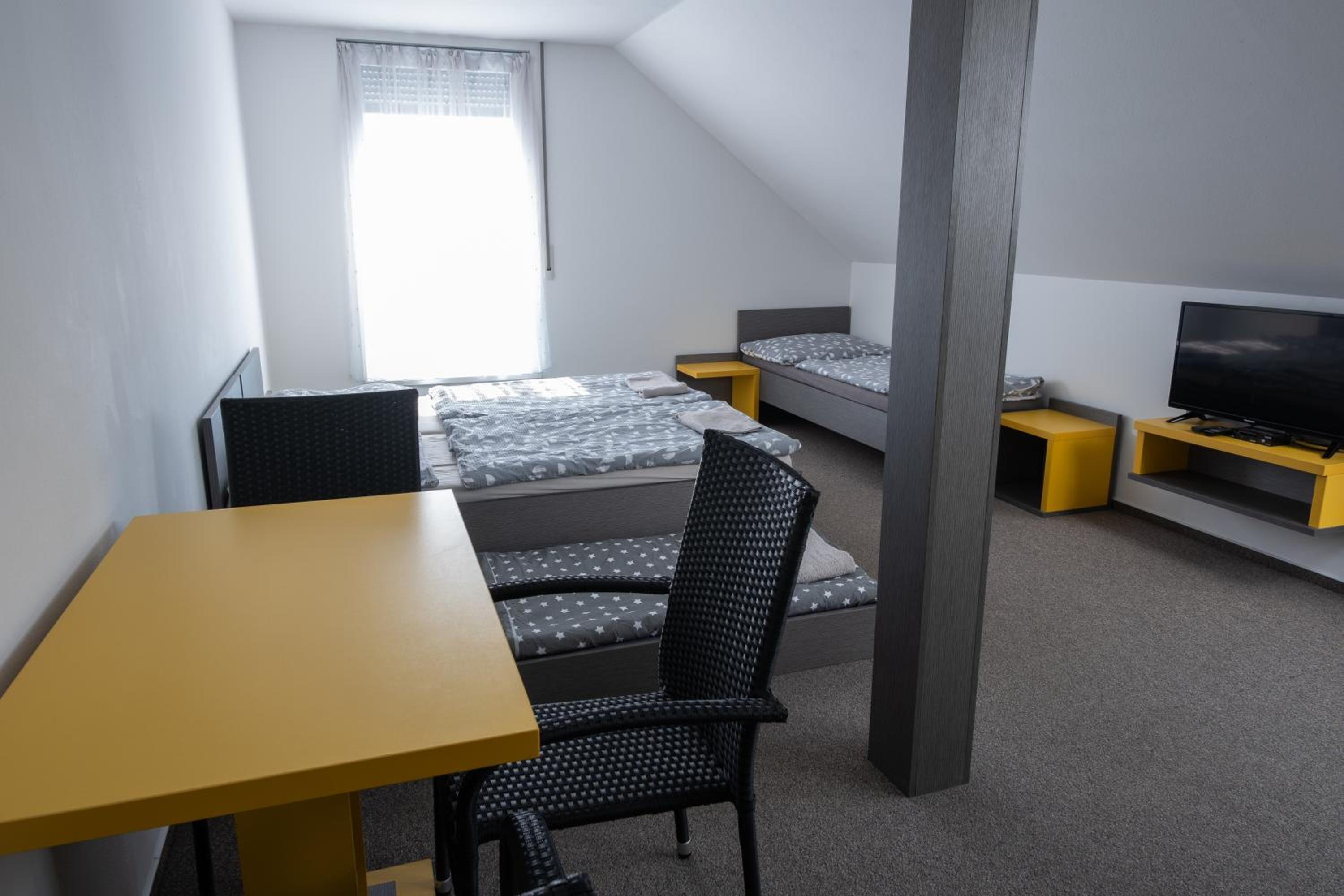 Triple Room - Photo 3