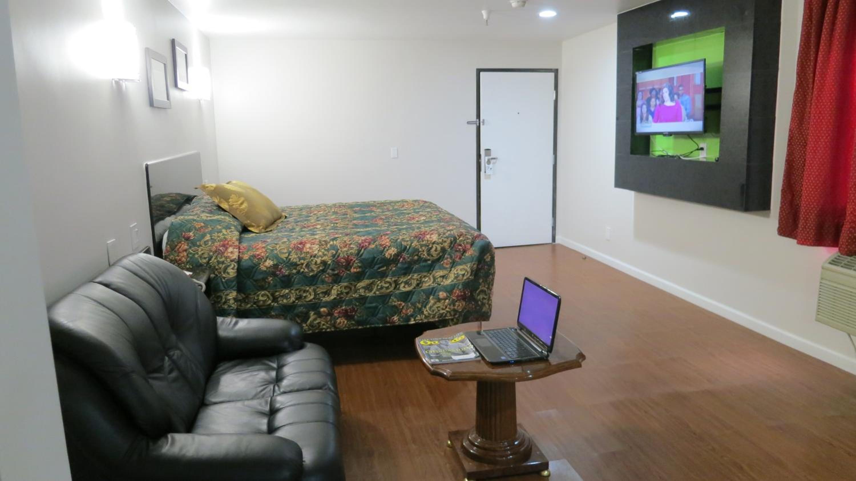 Deluxe Single Room - Photo 1