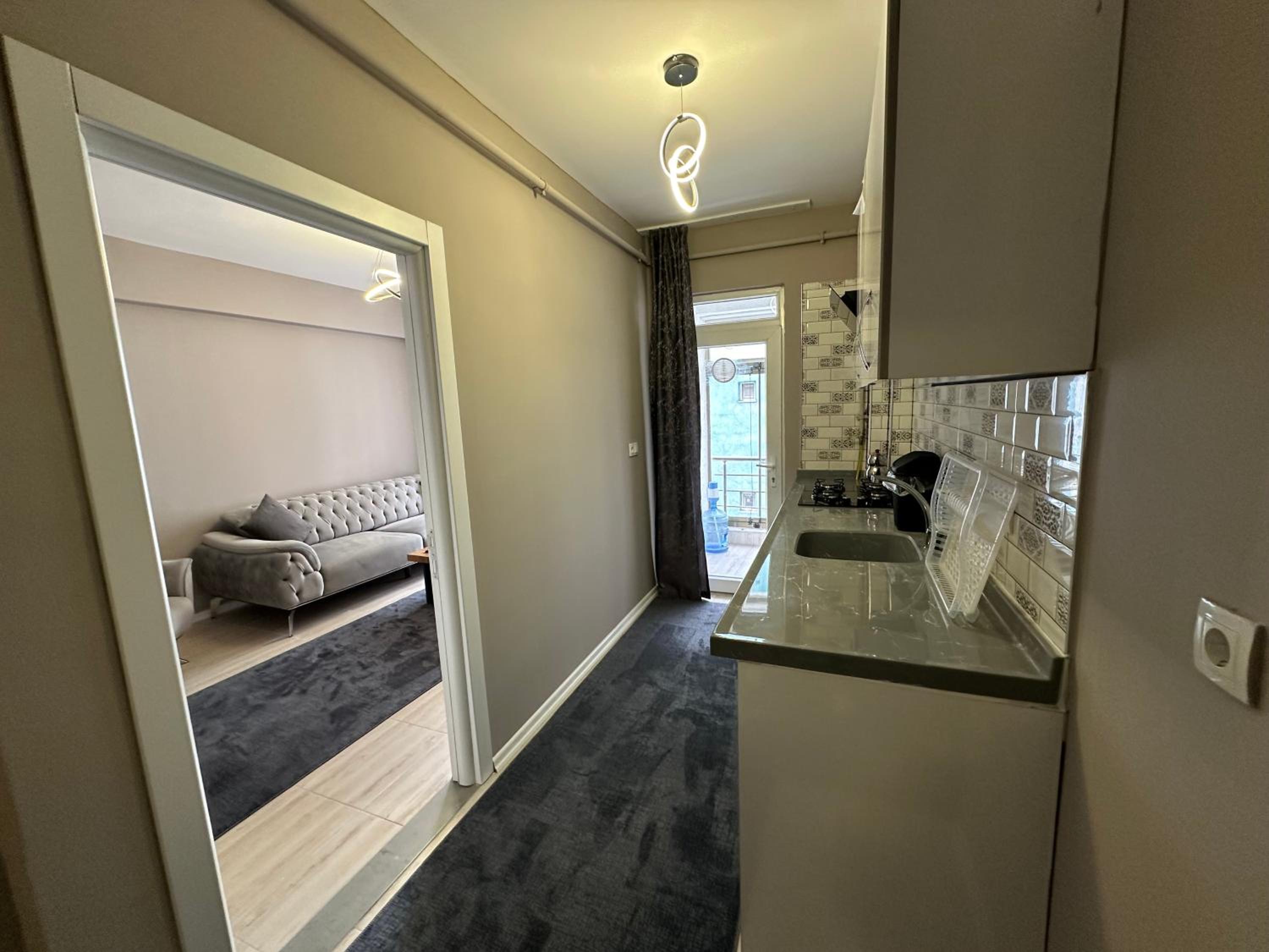 Apartment photo 2