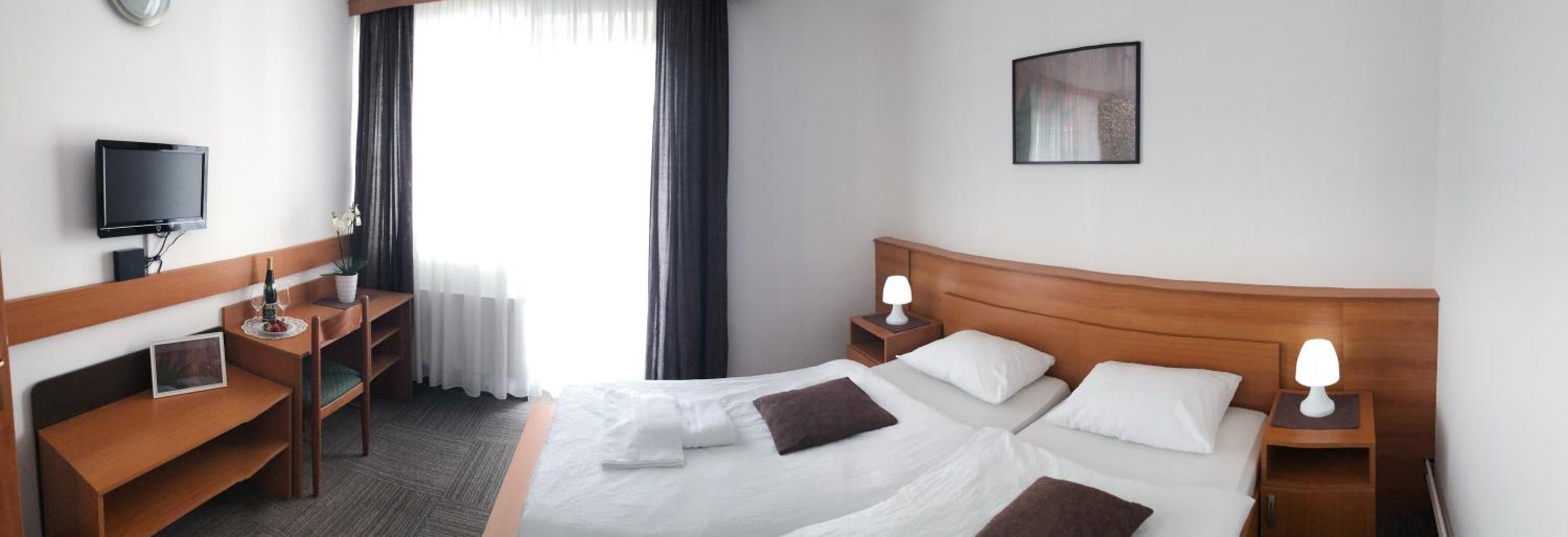 Double Room with Balcony photo 3