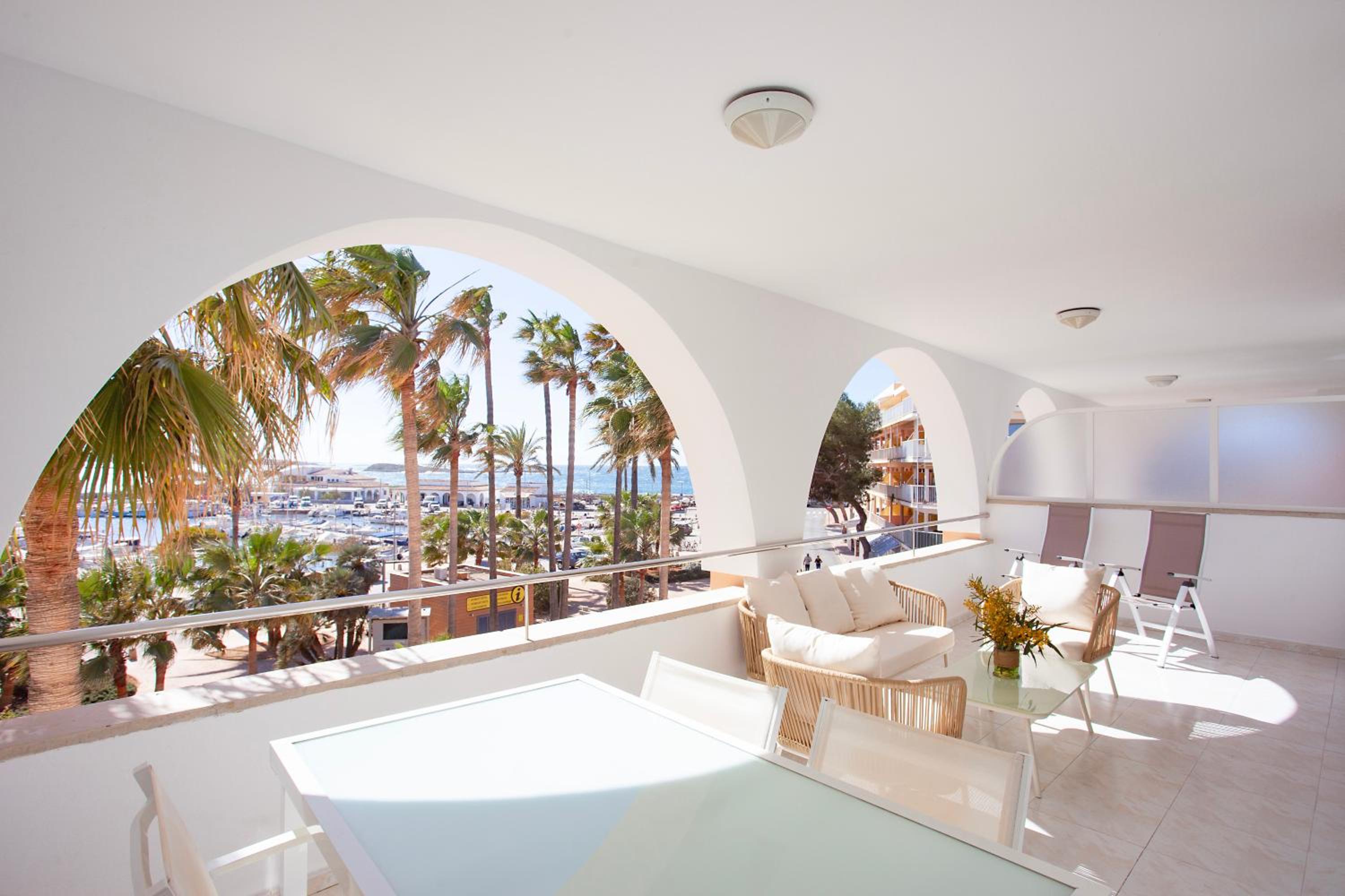 One-Bedroom Apartment with Sea View (2 Adults) (VT/30 ) photo 2