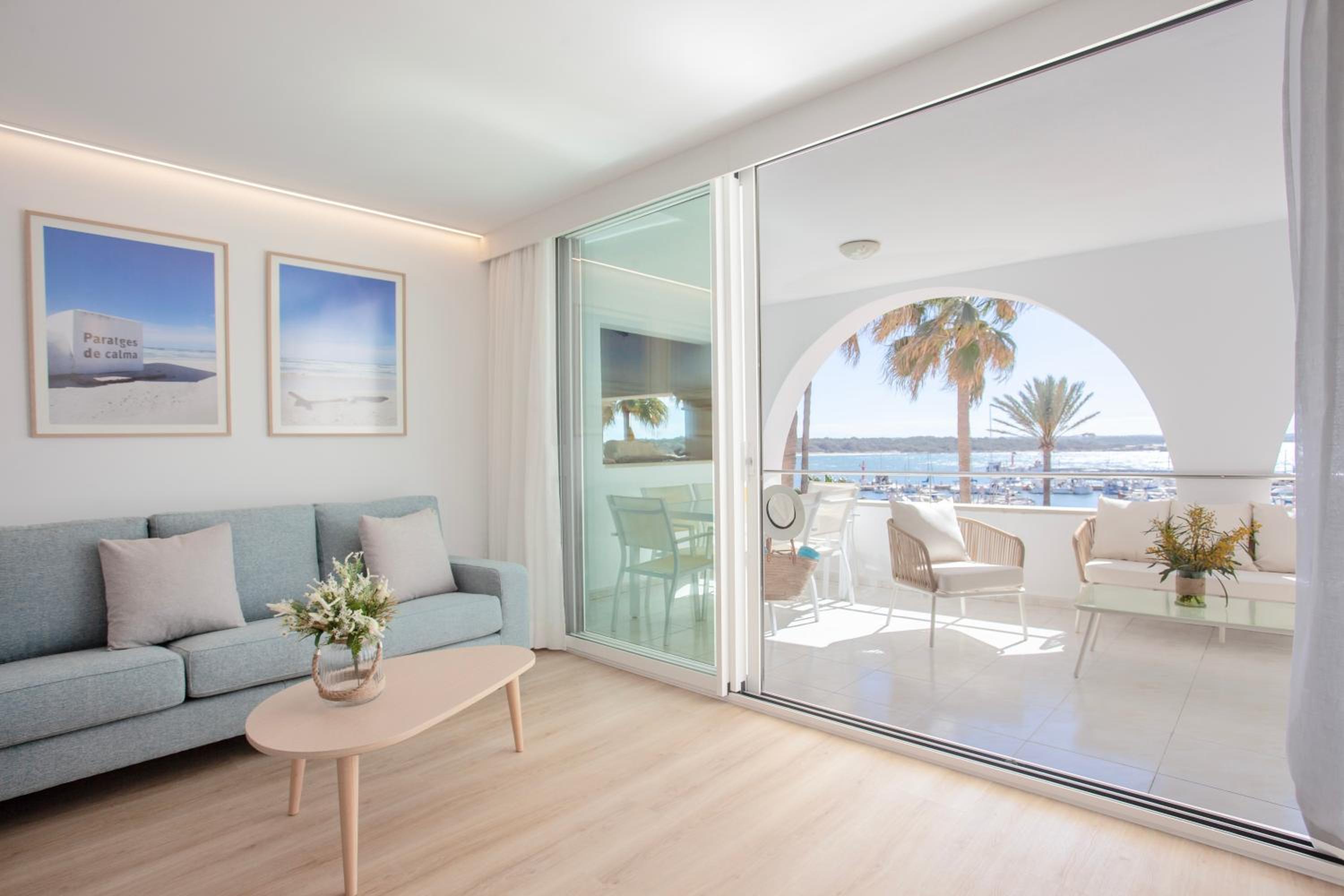Three-Bedroom Apartment with Sea View (VT/27) photo 3