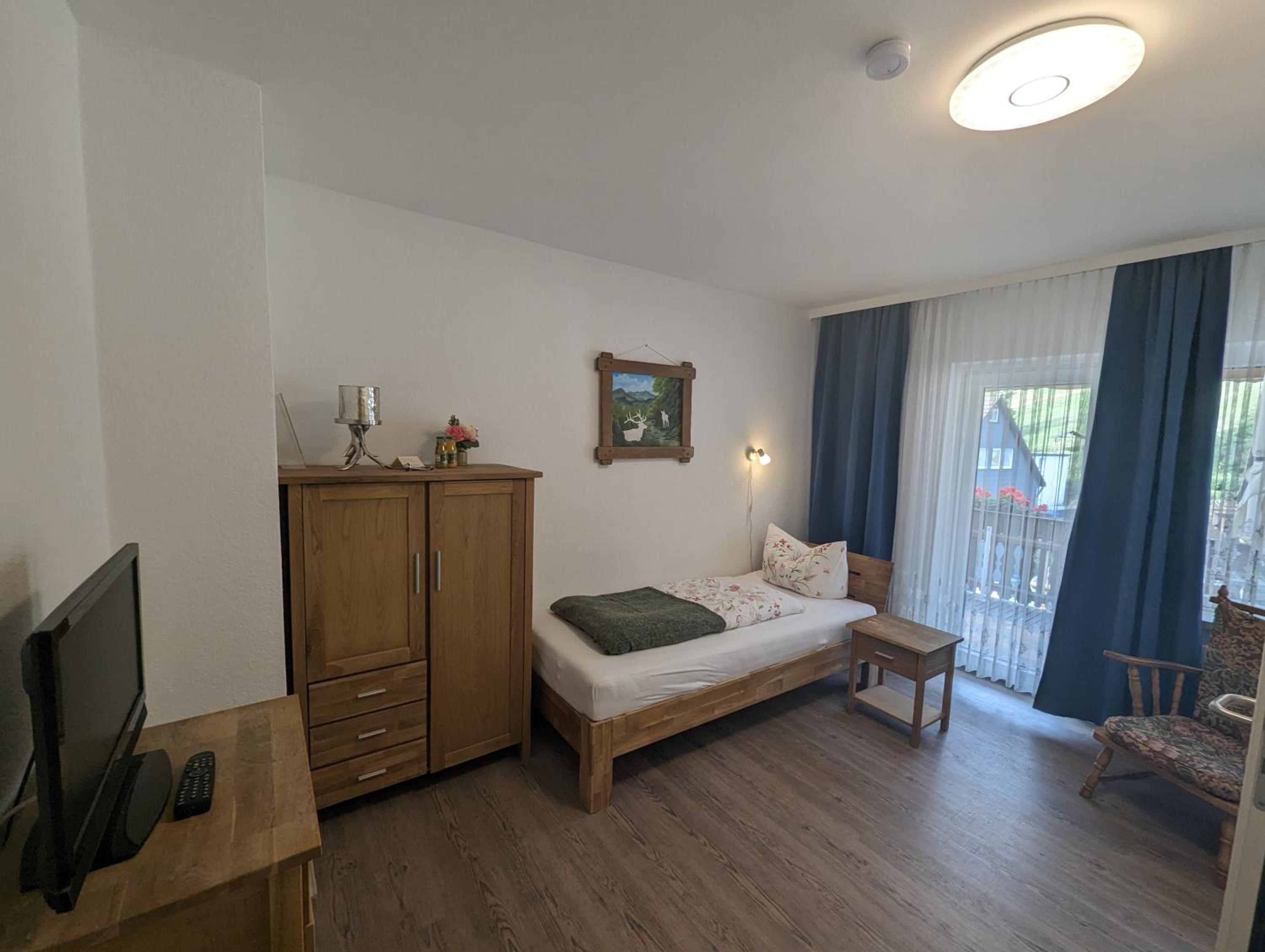 Single Room with Balcony photo 1