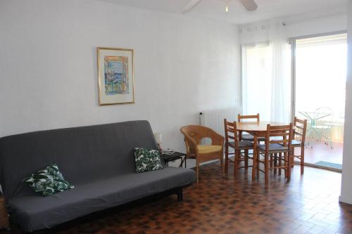 Apartment with Sea View photo 2