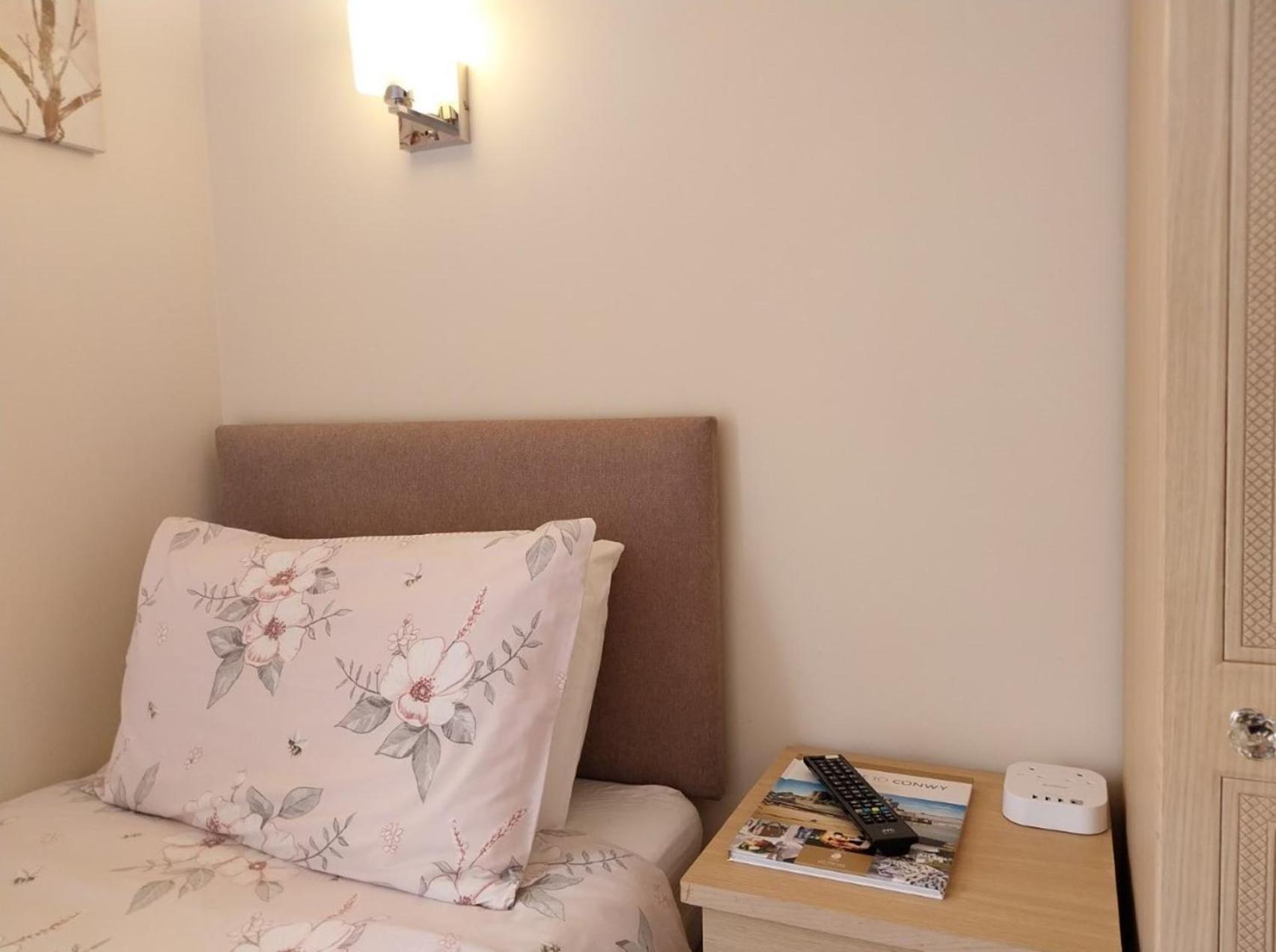 Deluxe Single Room