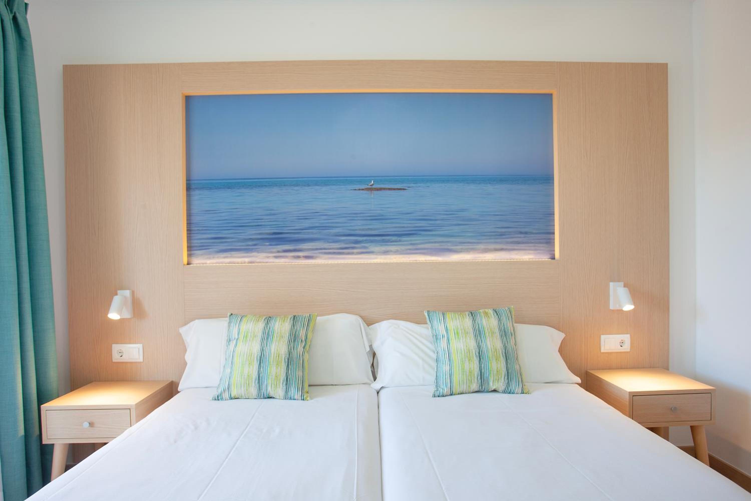 Three-Bedroom Apartment With Lateral View (6 Adults) photo 3
