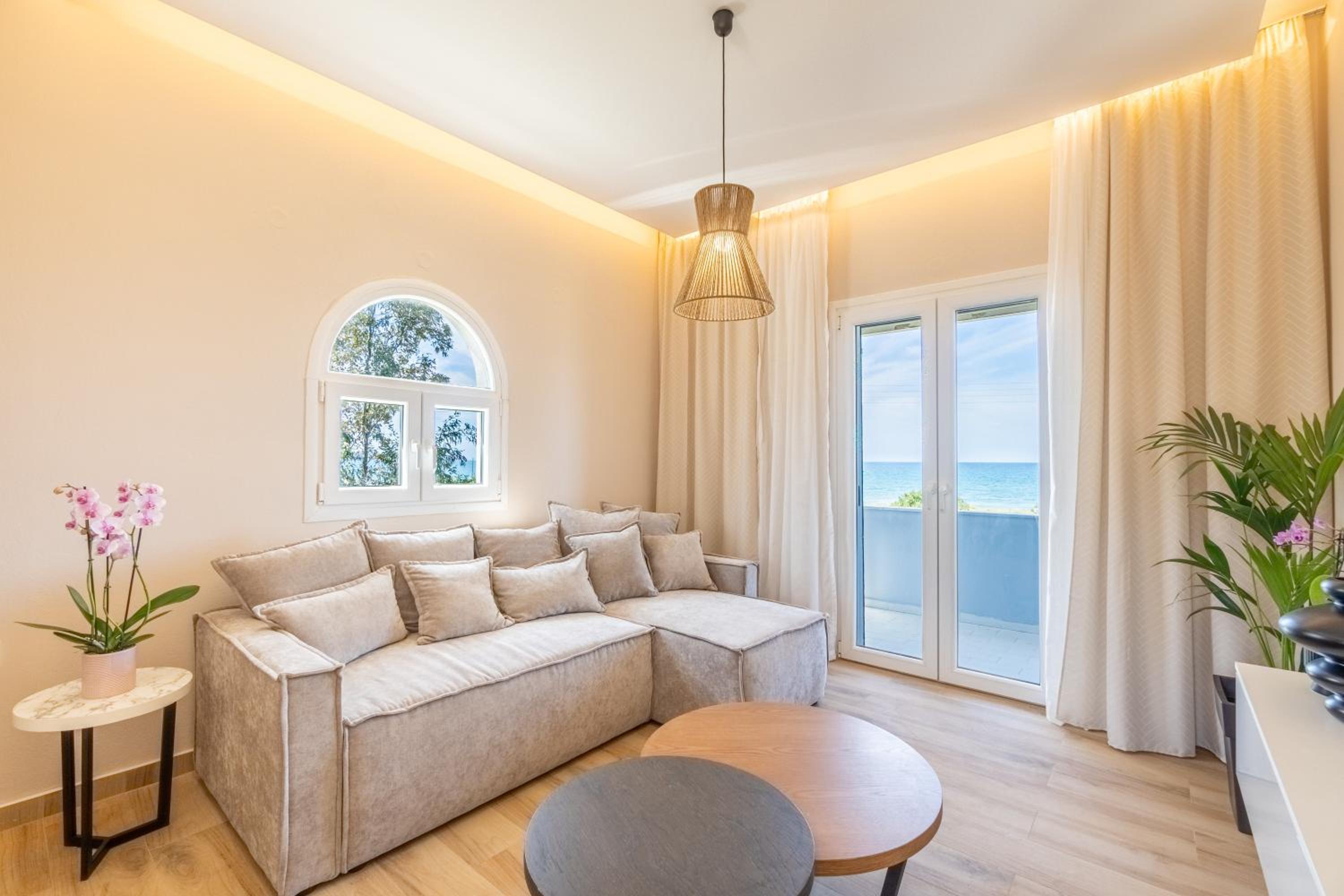 Superior One-Bedroom Apartment With Balcony photo 1