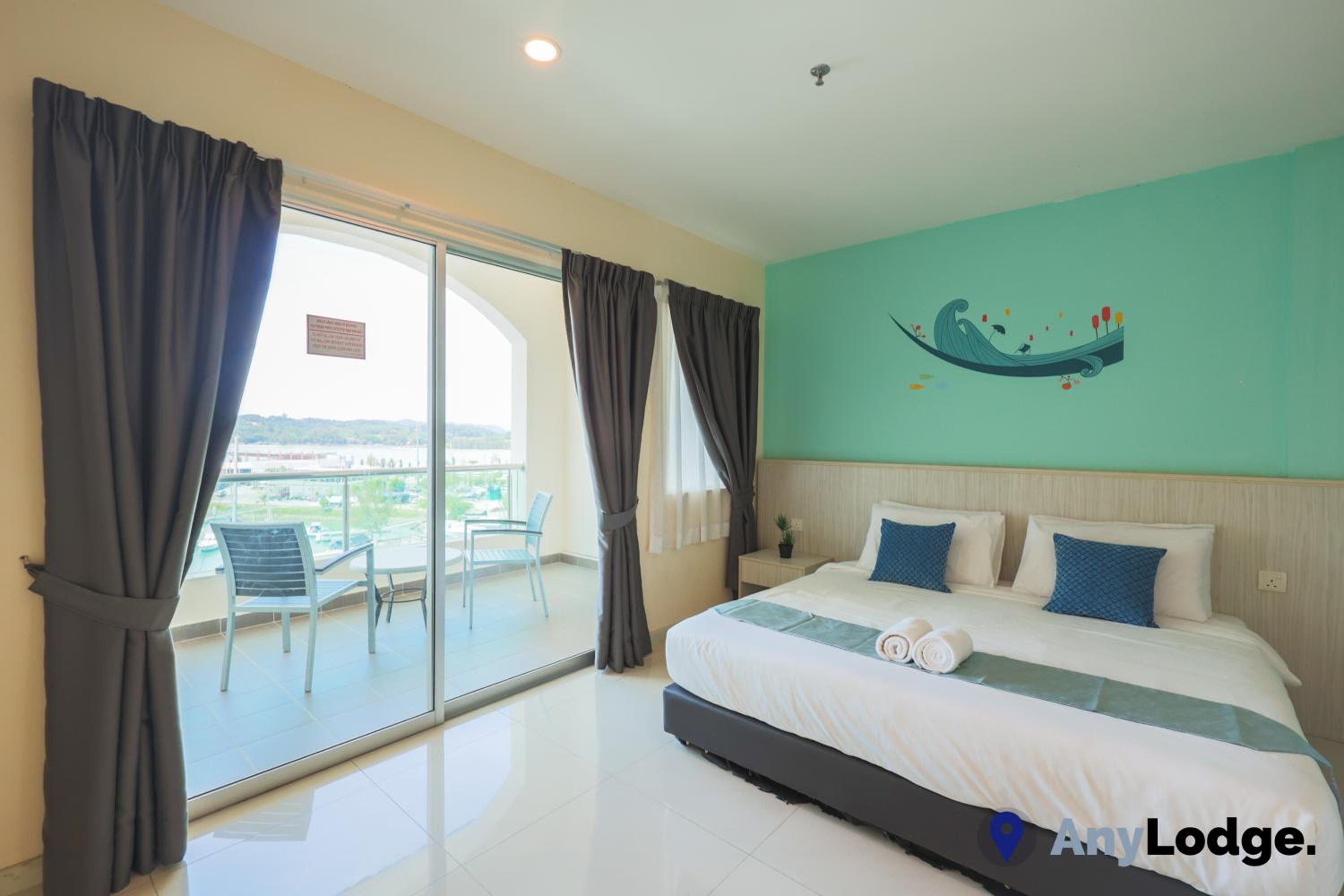 Deluxe Double or Twin Room with Sea View - Photo 13