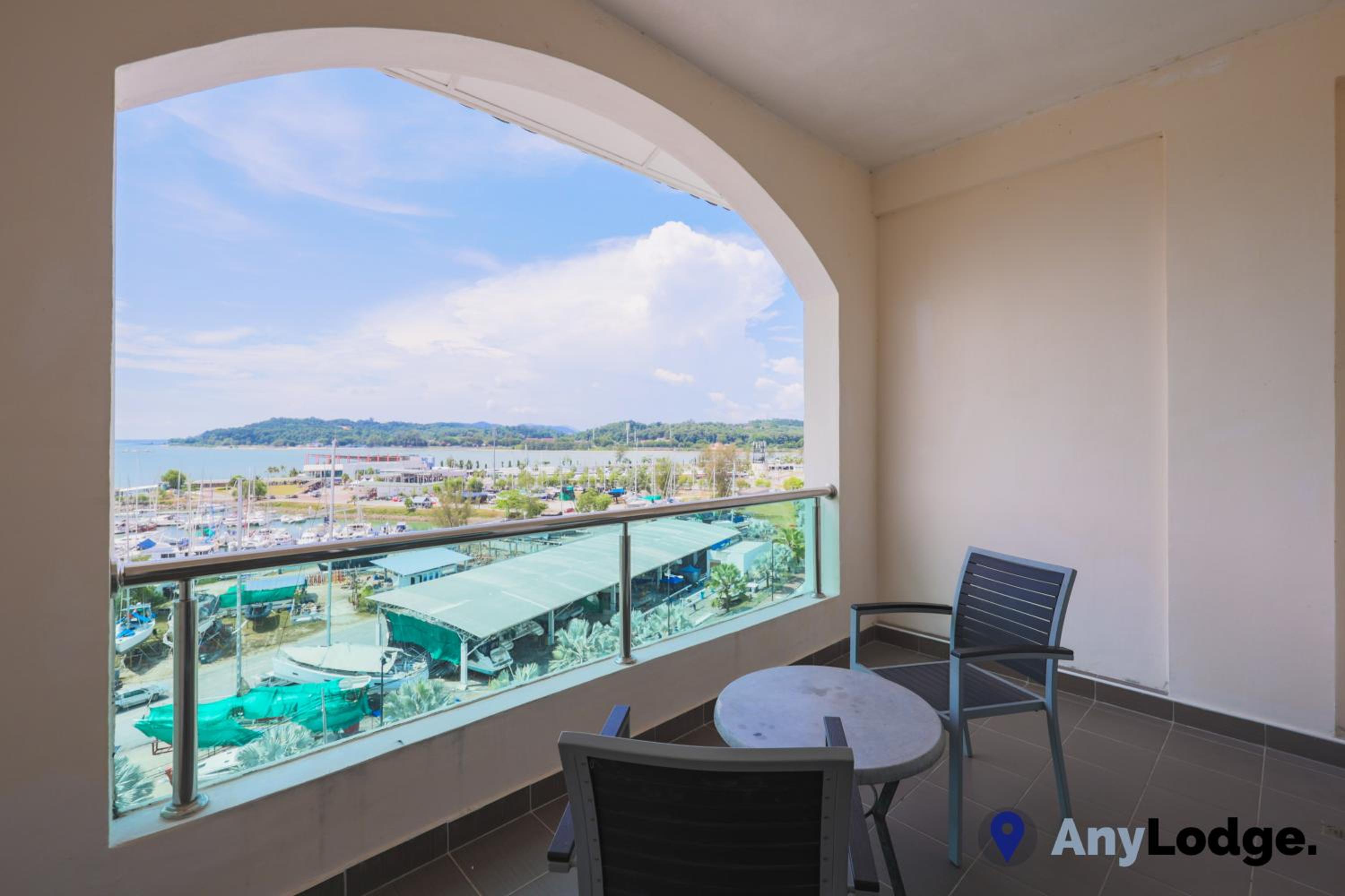 Deluxe Double or Twin Room with Sea View - Photo 9