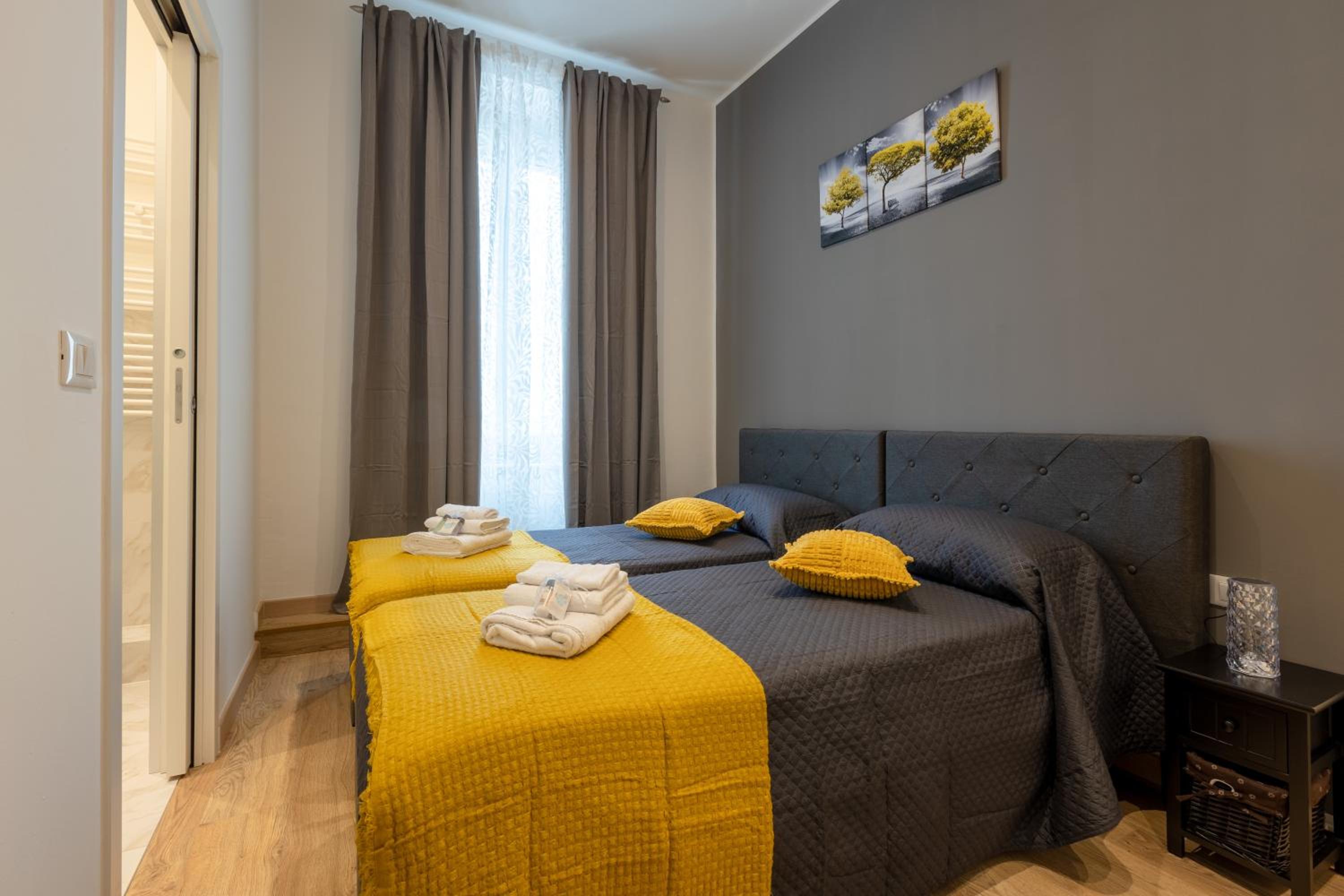 Triple Room with Private Bathroom
