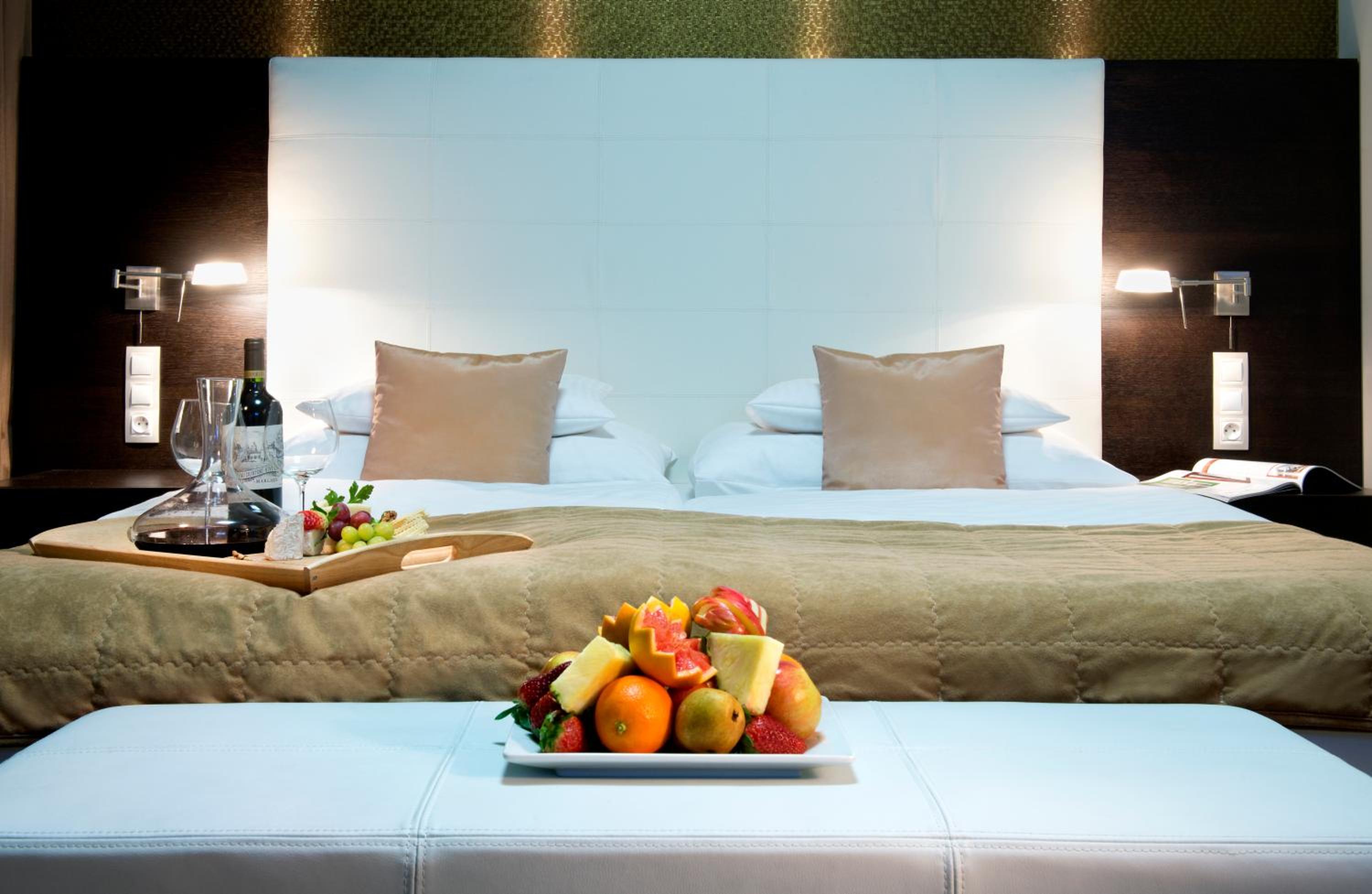 Suite - Photo 2