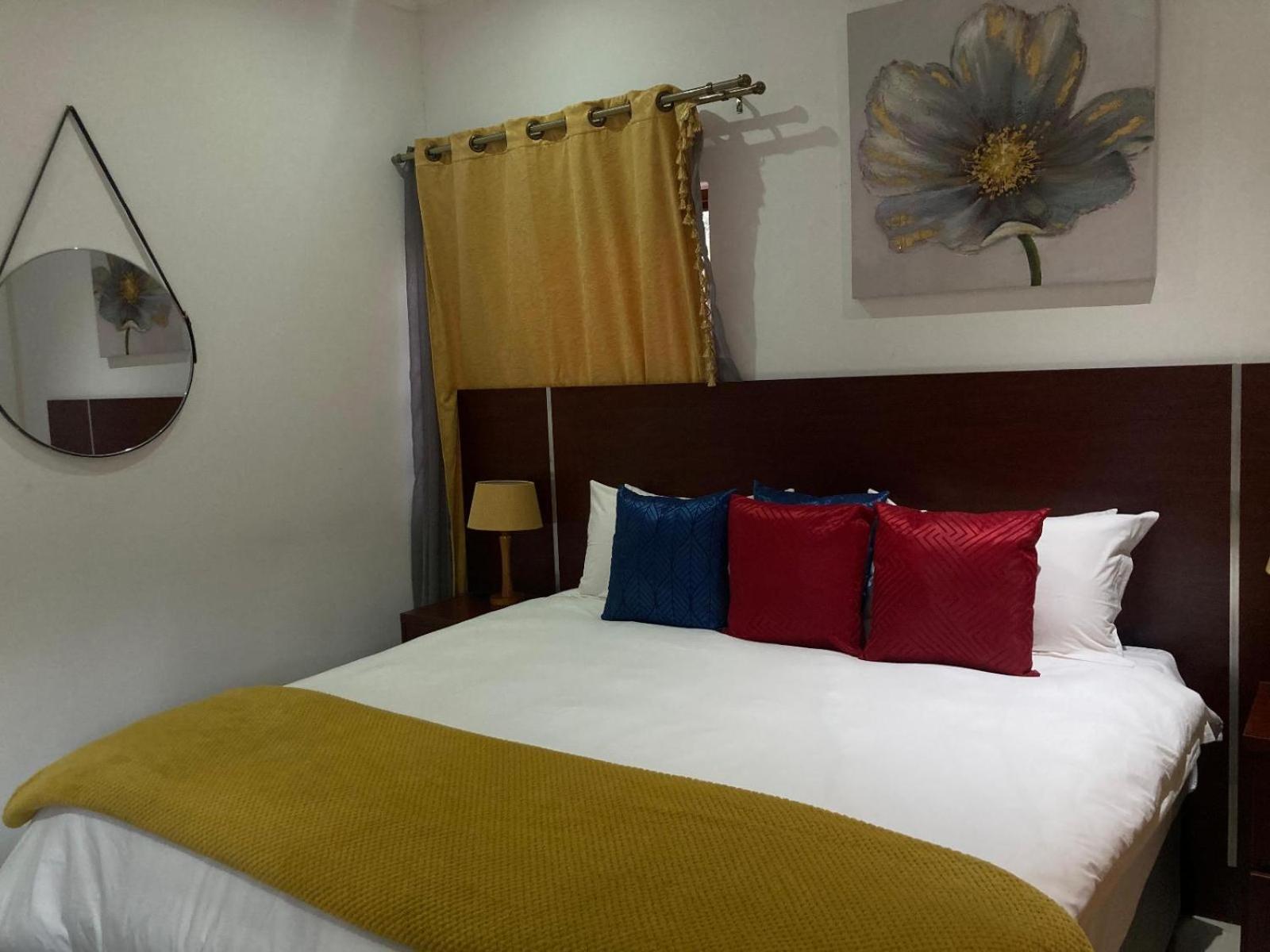 Executive Suite - Photo 1