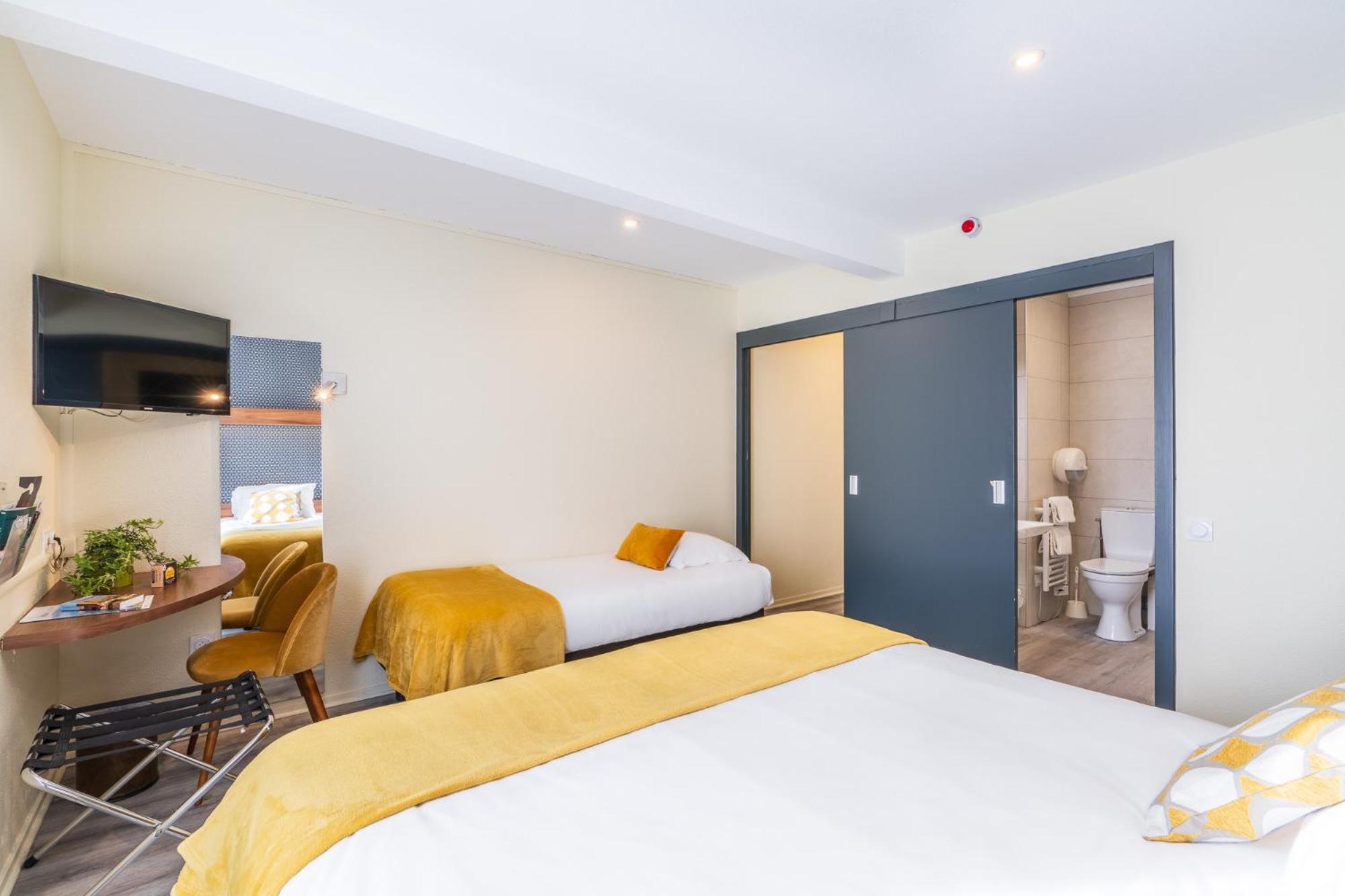 Superior Triple Room - Photo 3