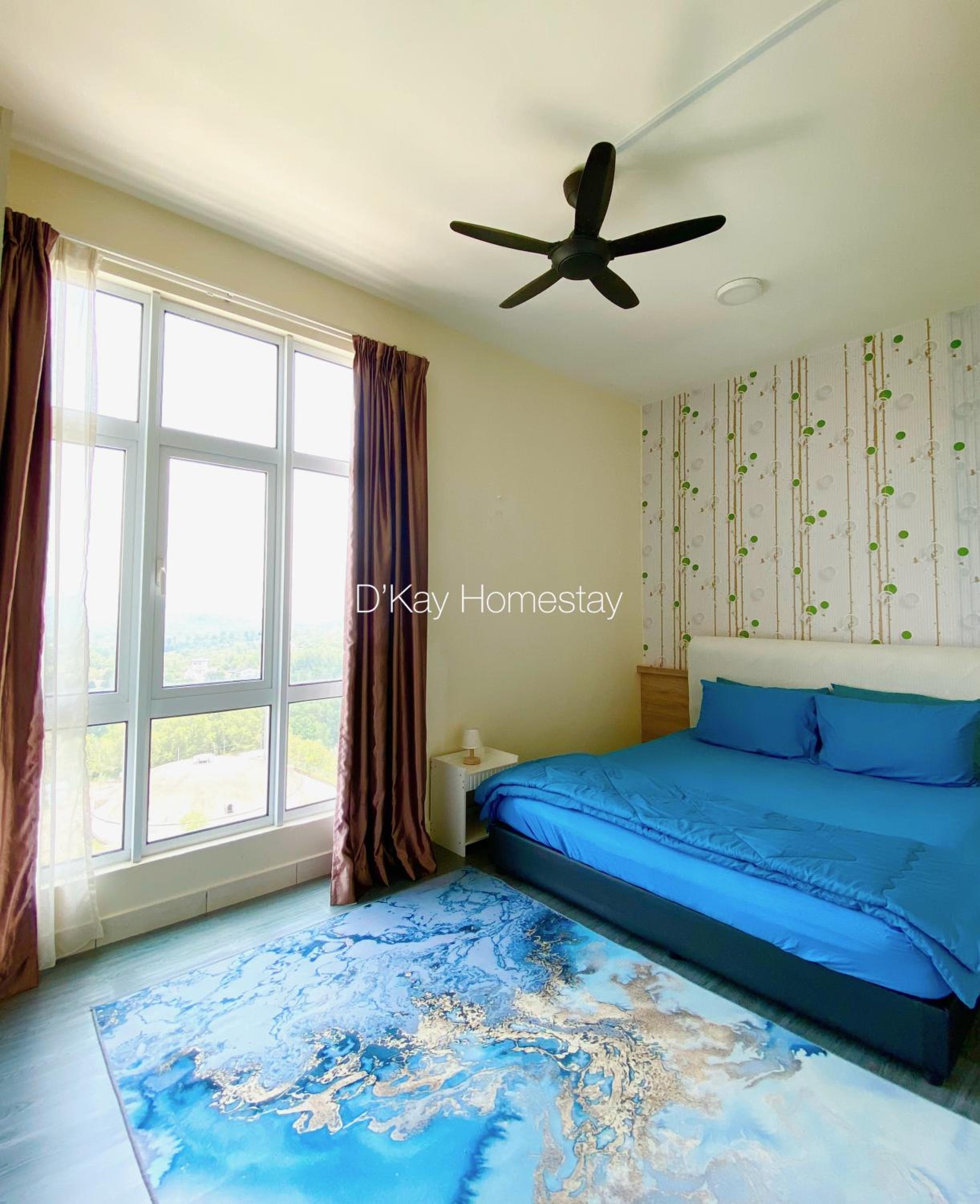 Two-Bedroom Apartment with Mountain View photo 1