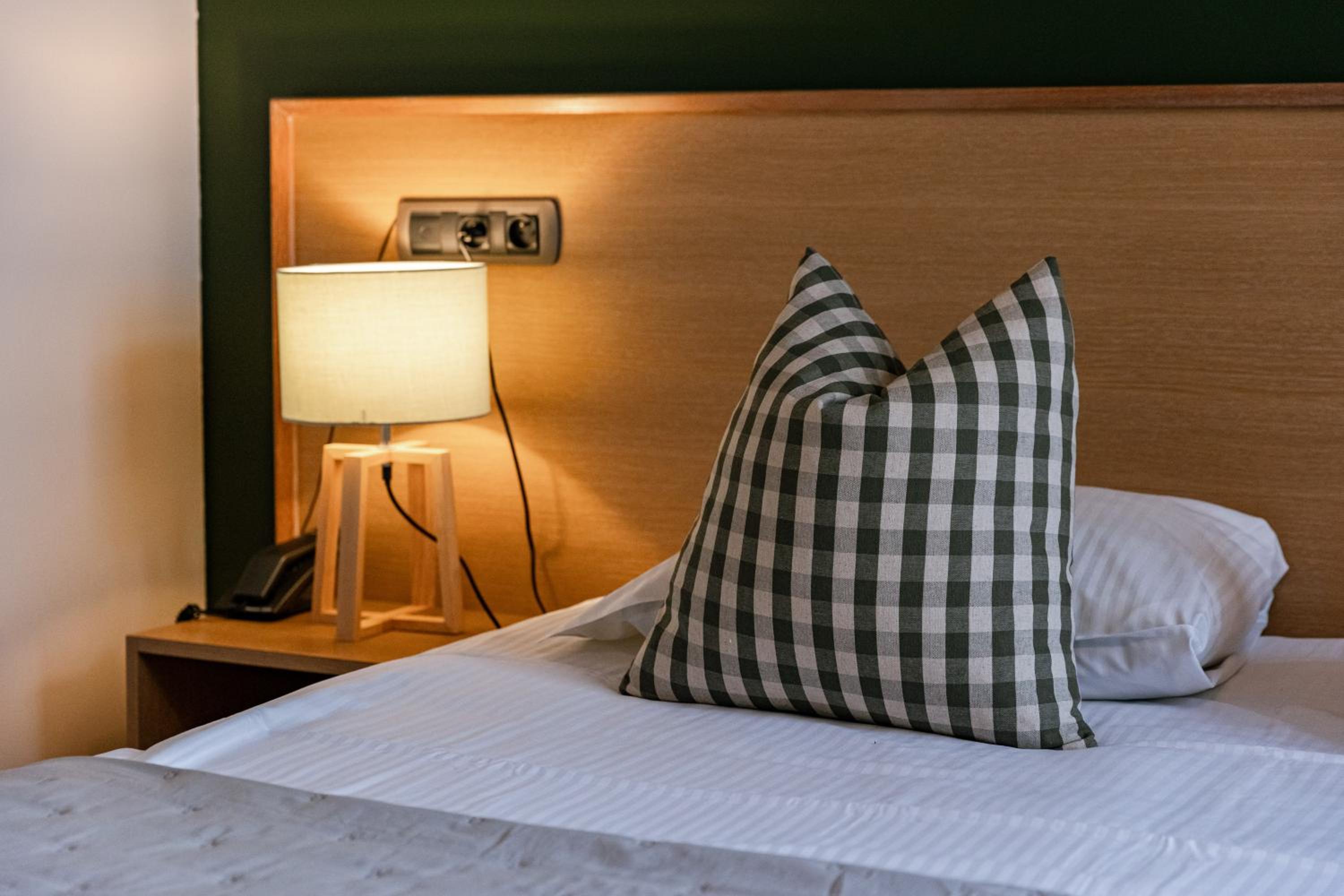 Double or Twin Room - Photo 18