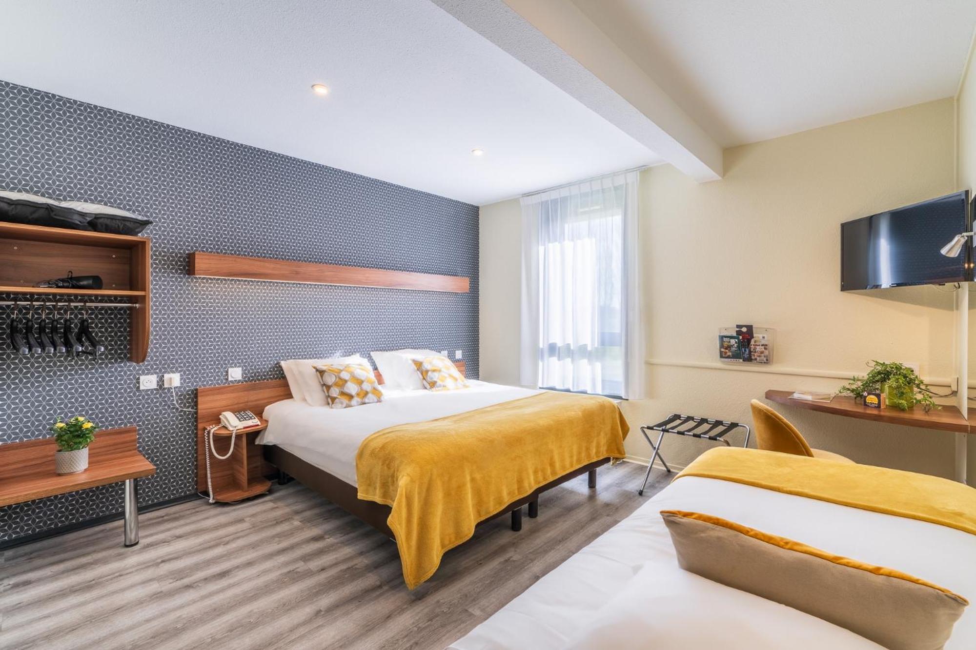 Superior Triple Room - Photo 1