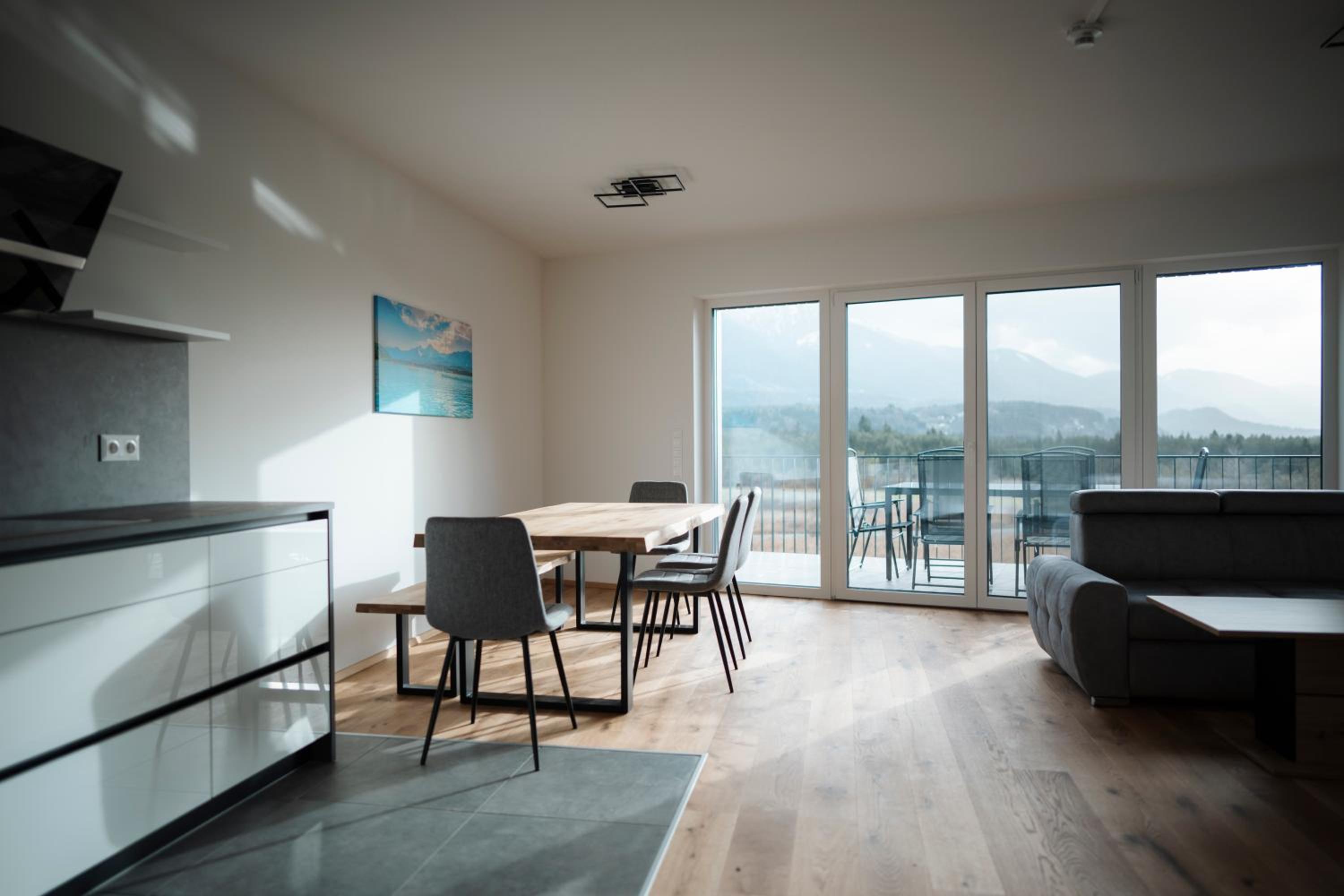 Suite with Lake View photo 2