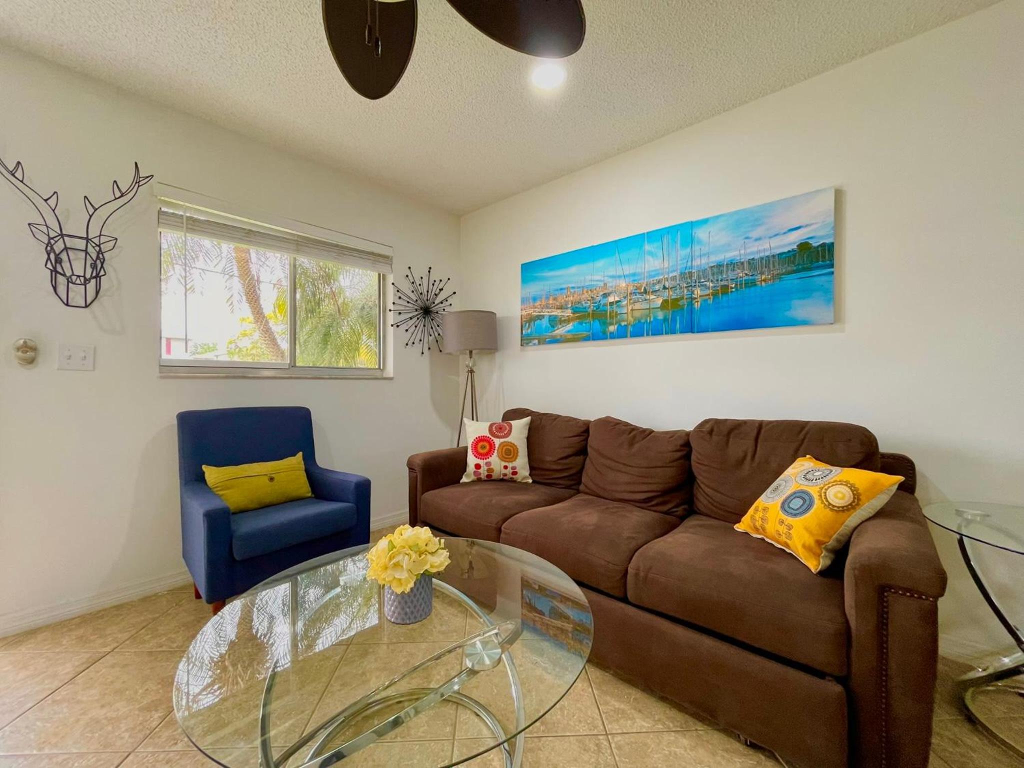 Apartment photo 1