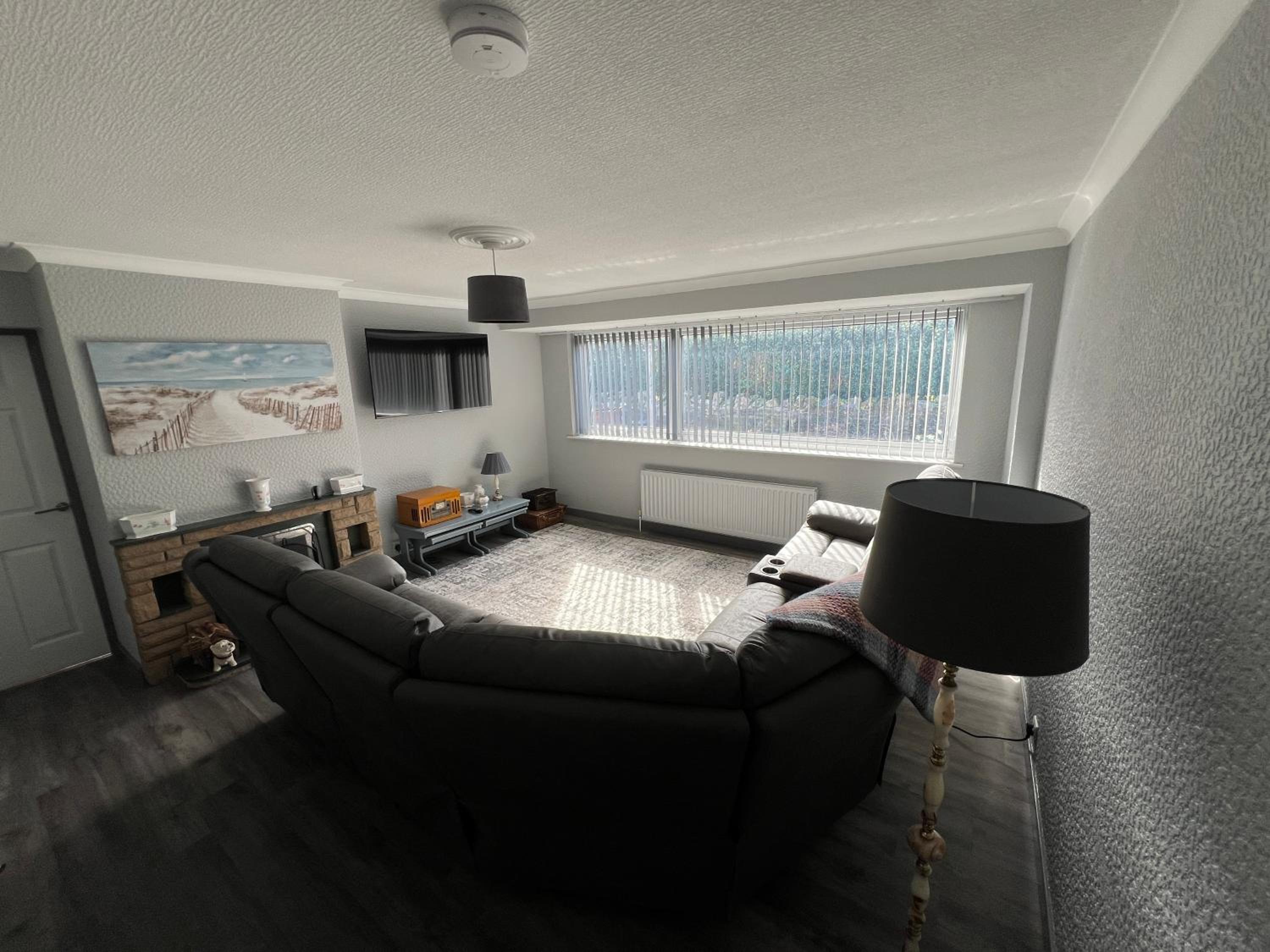 Two-Bedroom House photo 3