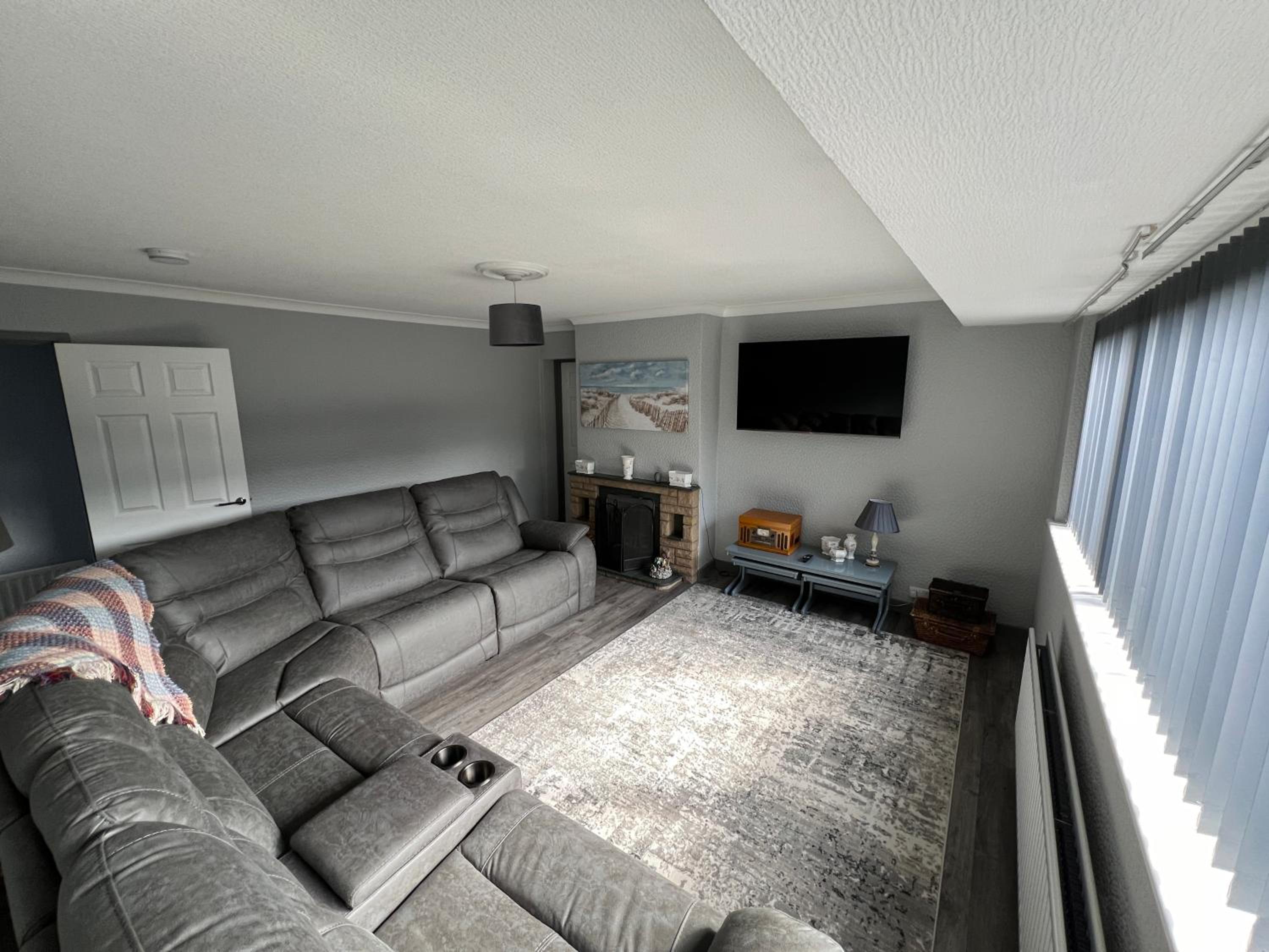 Two-Bedroom House photo 2