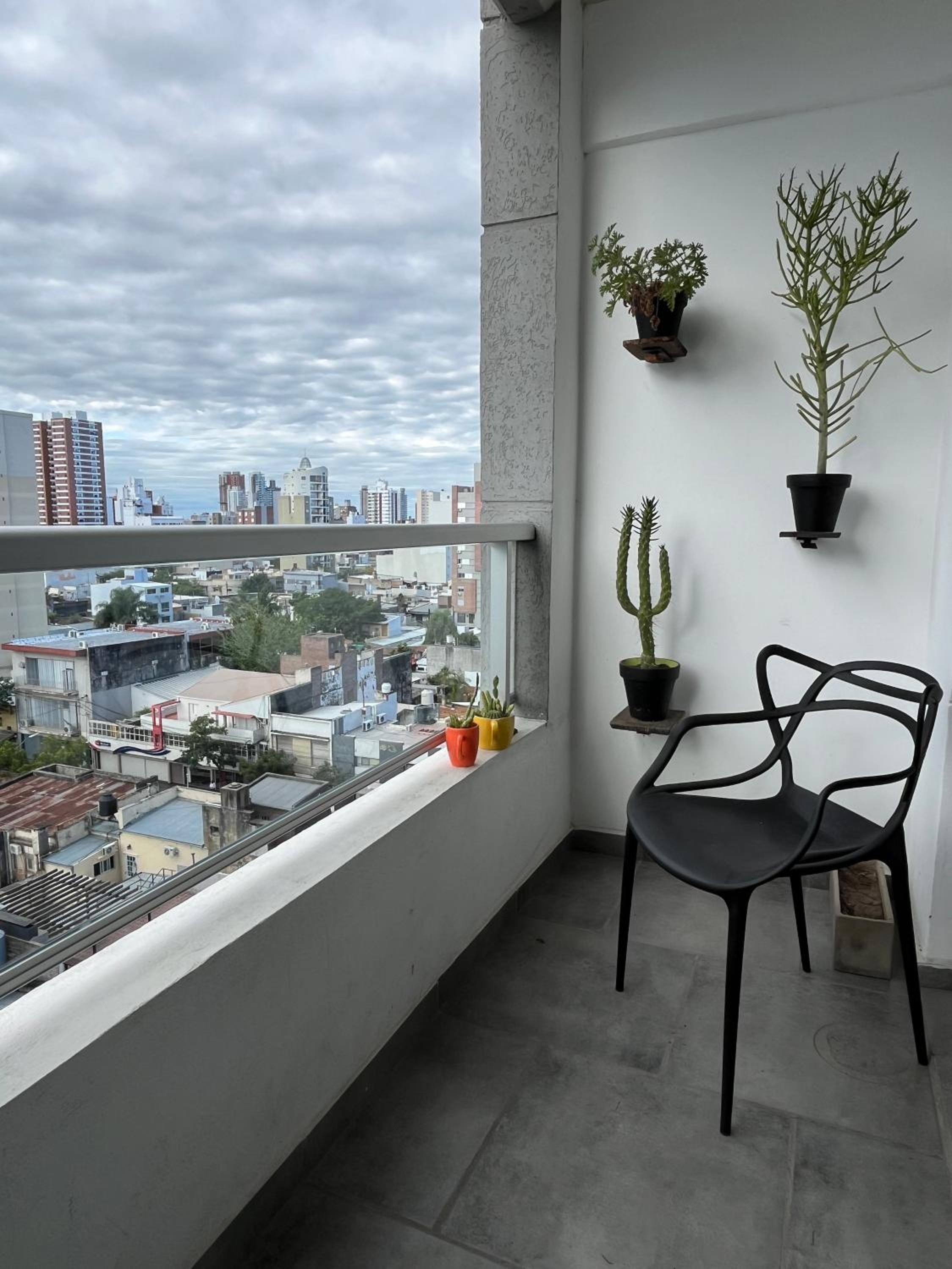 One-Bedroom Apartment photo 3
