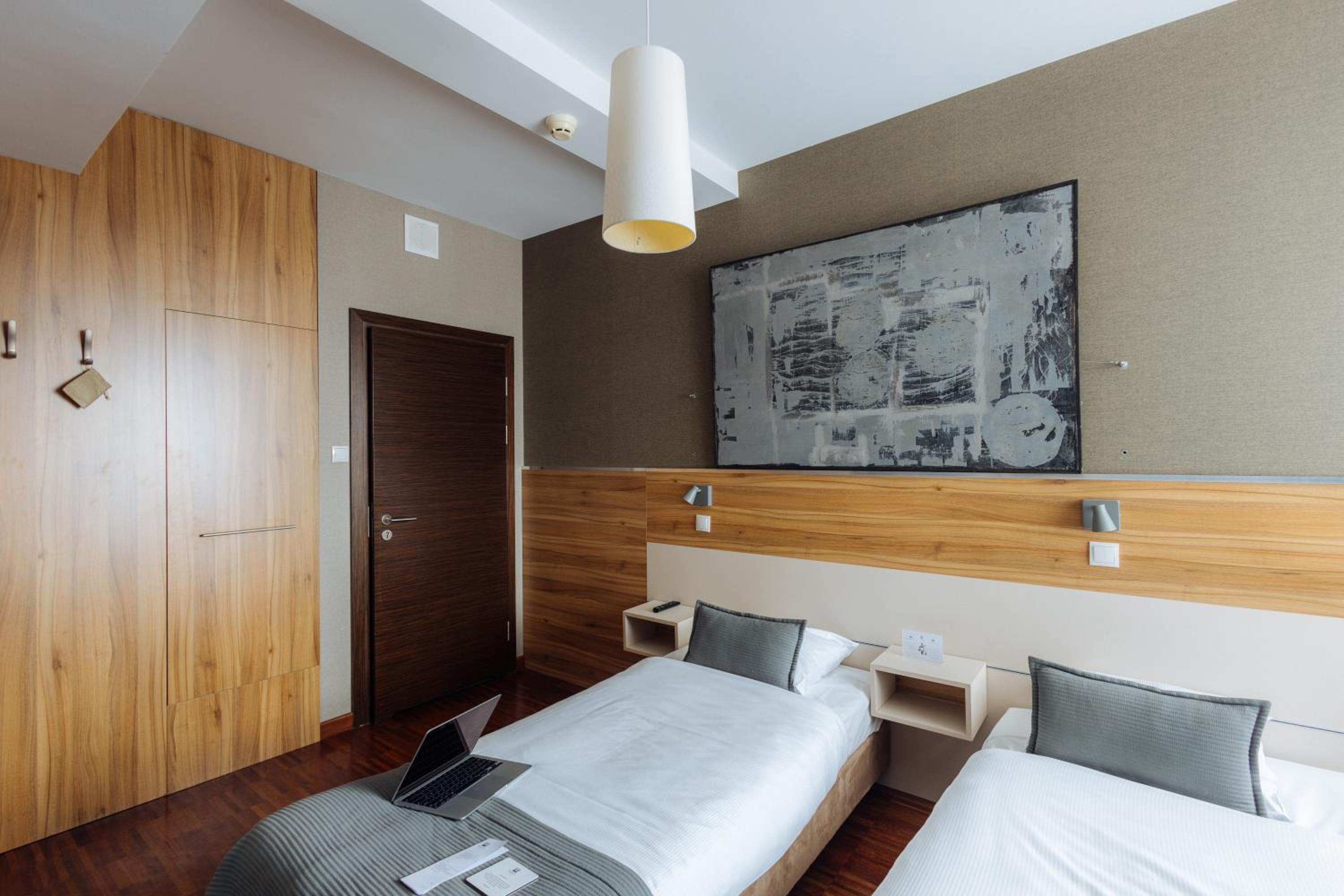 Standard Double Room - Photo 2