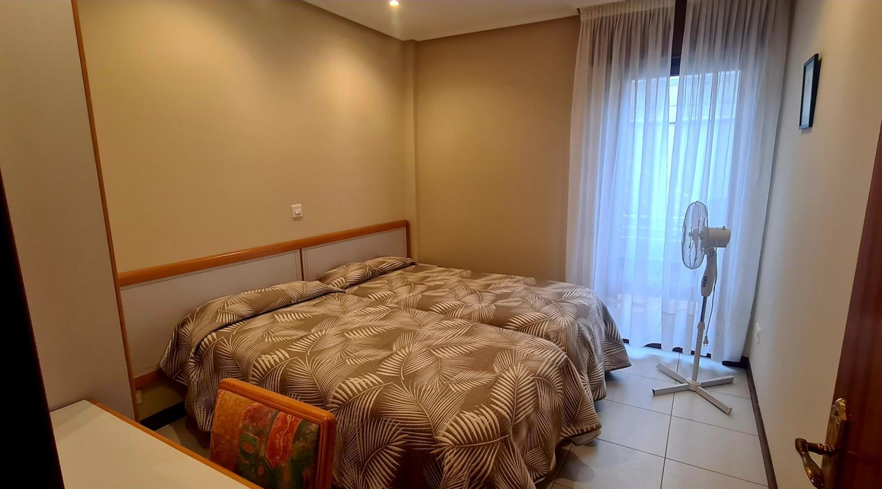 One-Bedroom Apartment photo 2