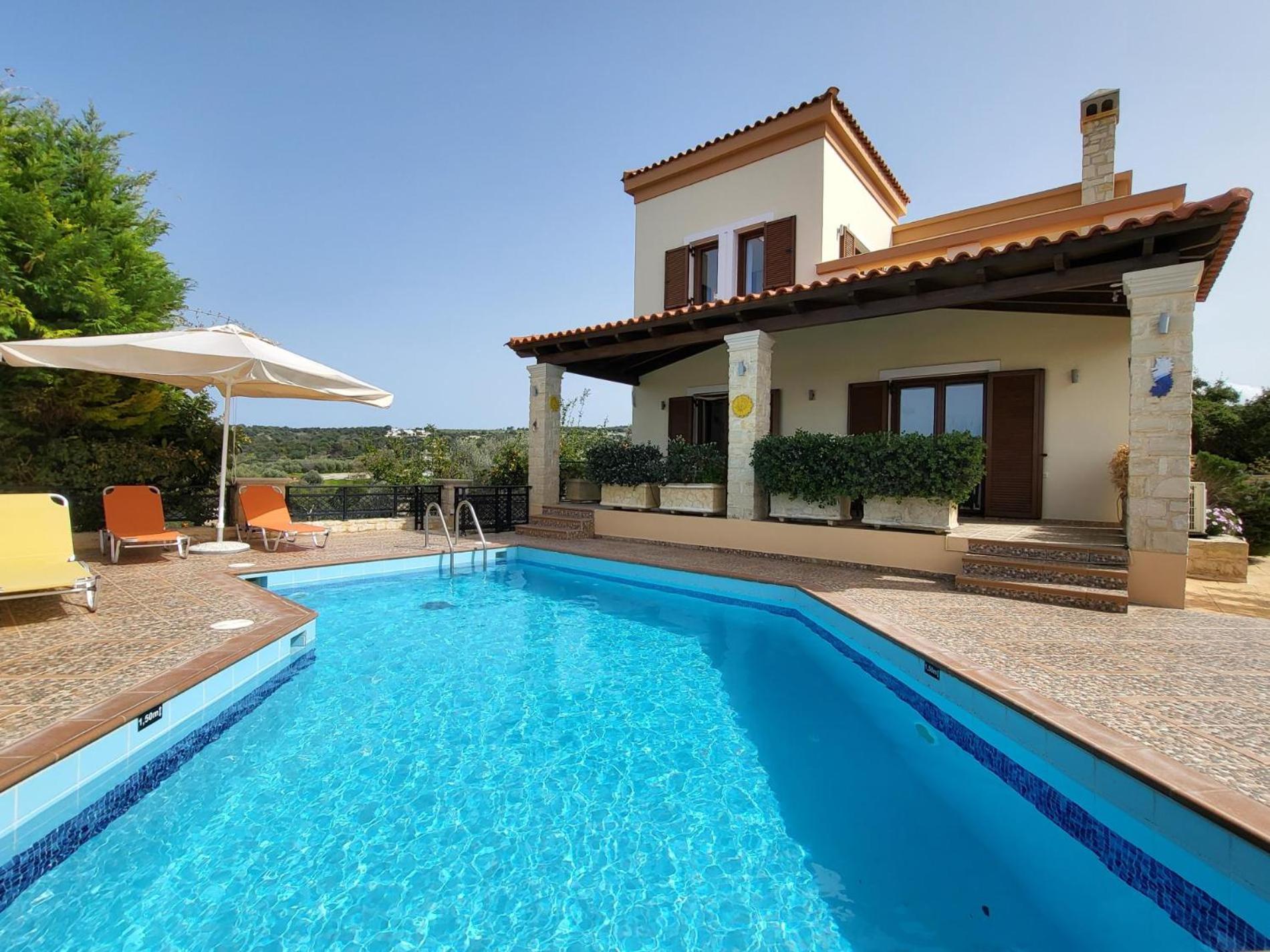 Three-Bedroom Villa photo 2