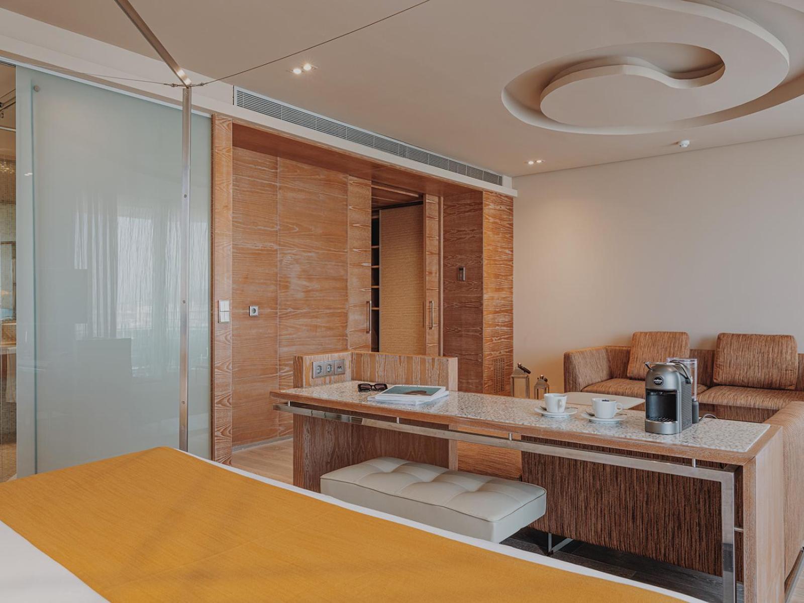 Cloud 9 Suite - Photo 3