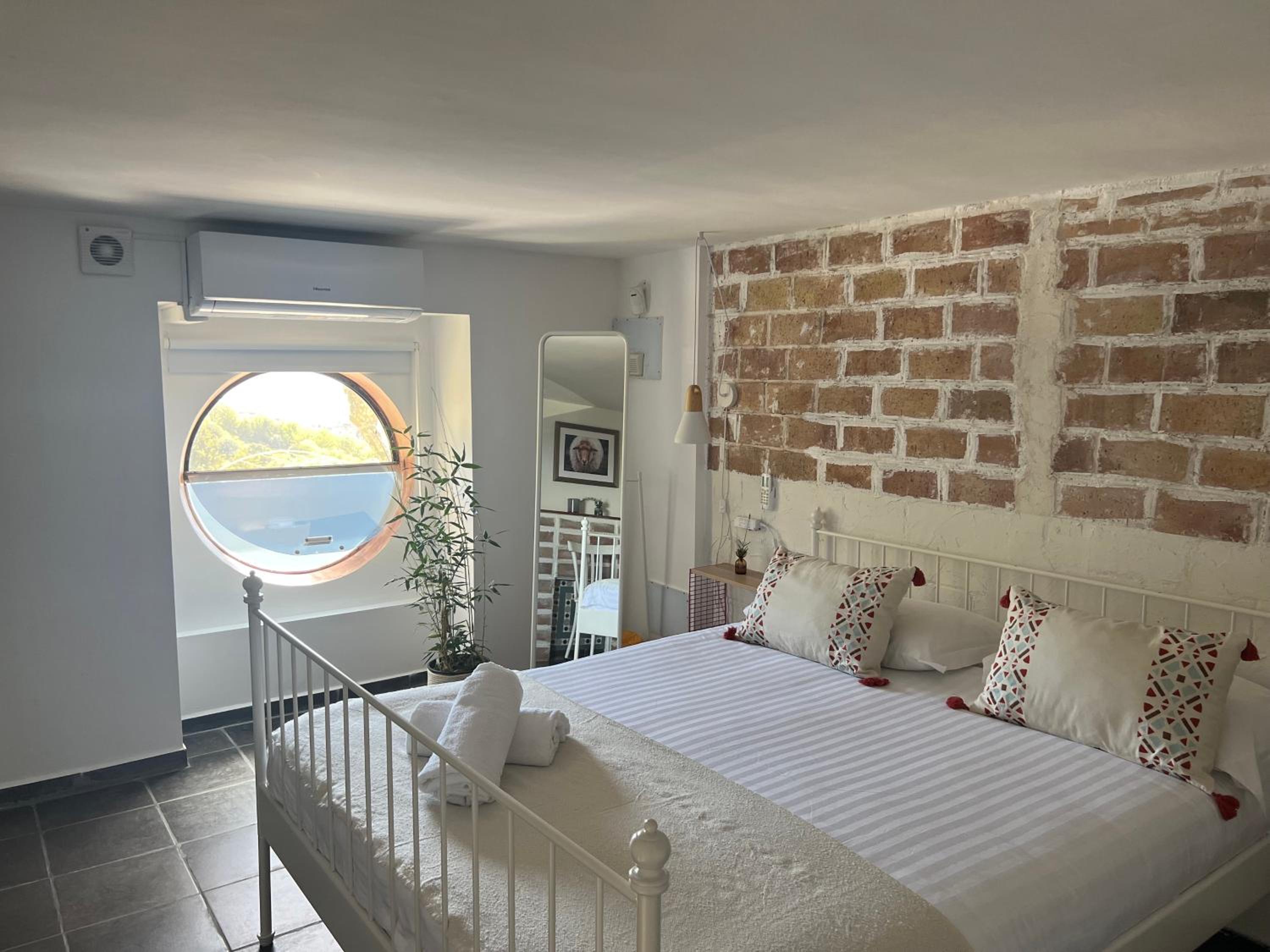Apartment - Split Level