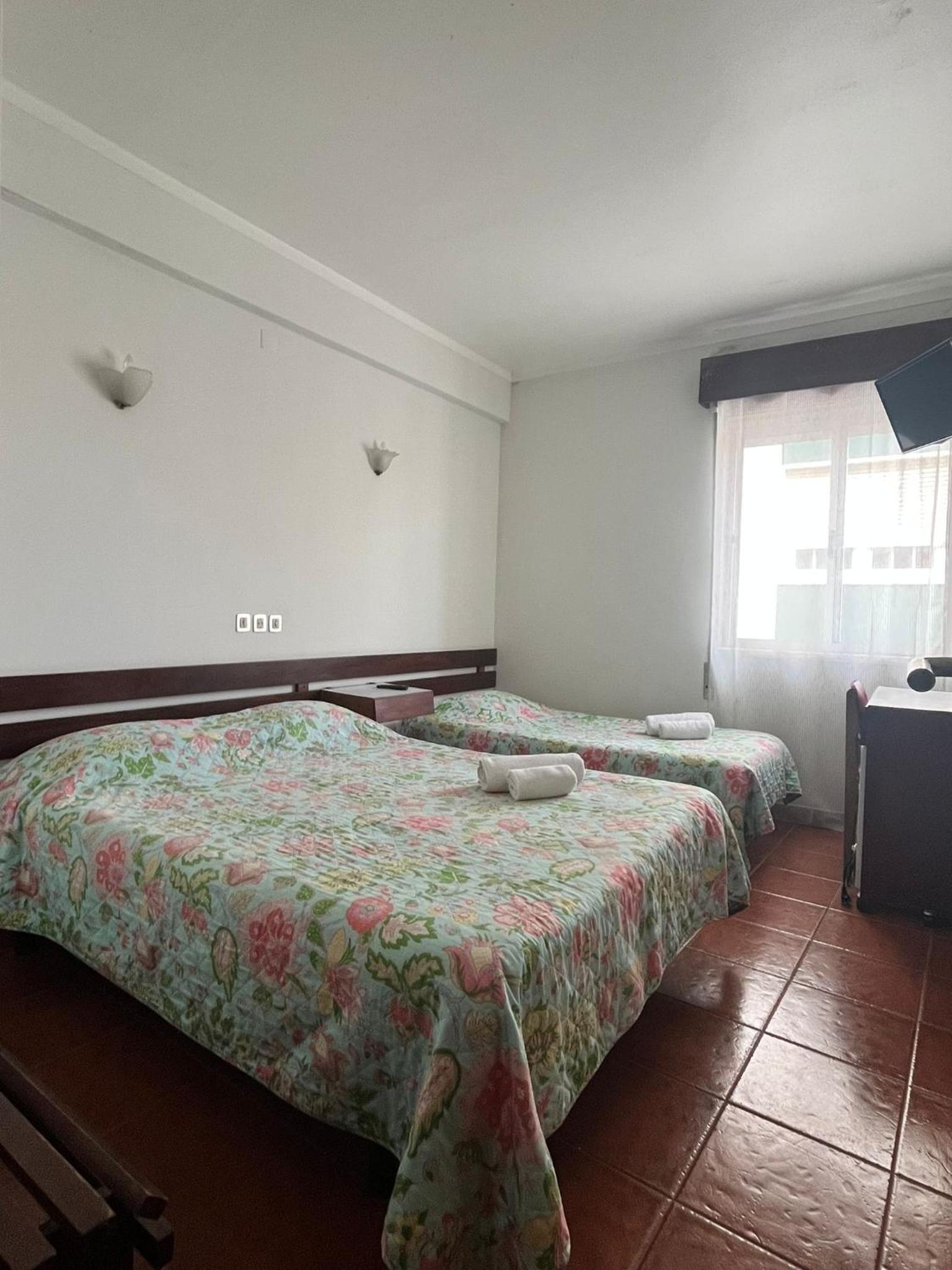 Double Room with Private Bathroom - Photo 1