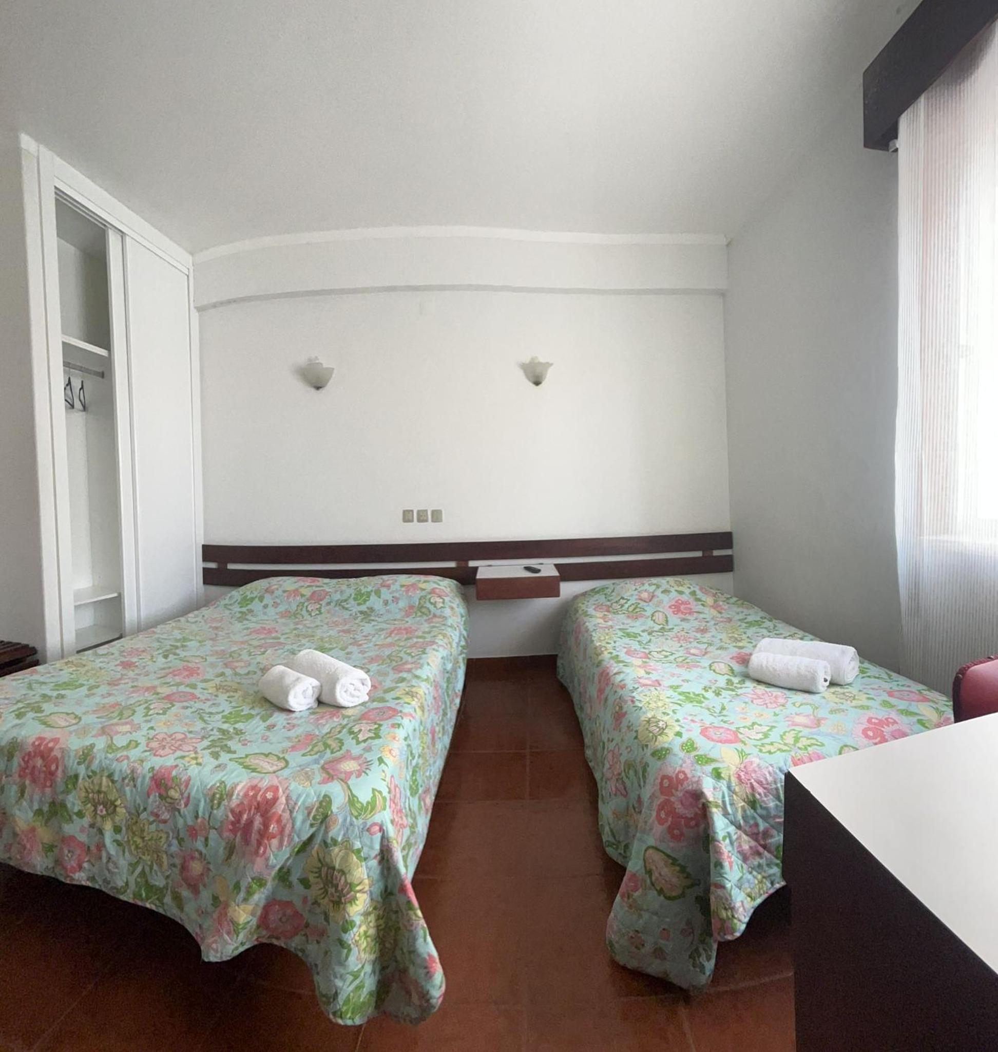 Double Room with Private Bathroom - Photo 7