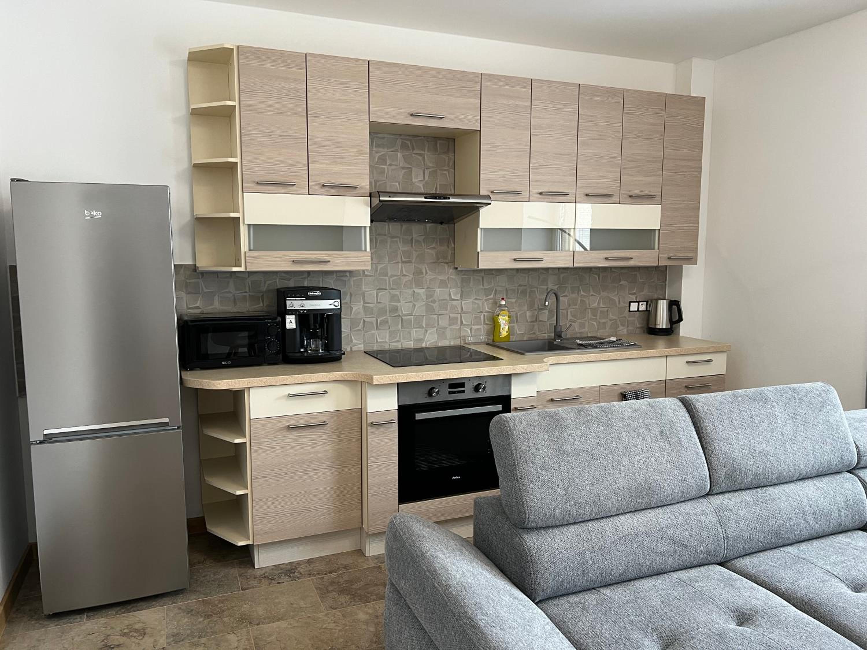 Apartment photo 2