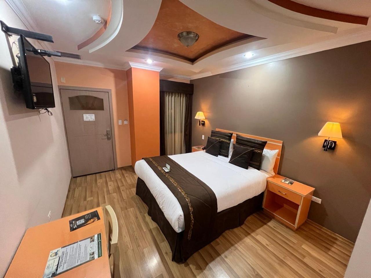 Standard Double Room photo 2