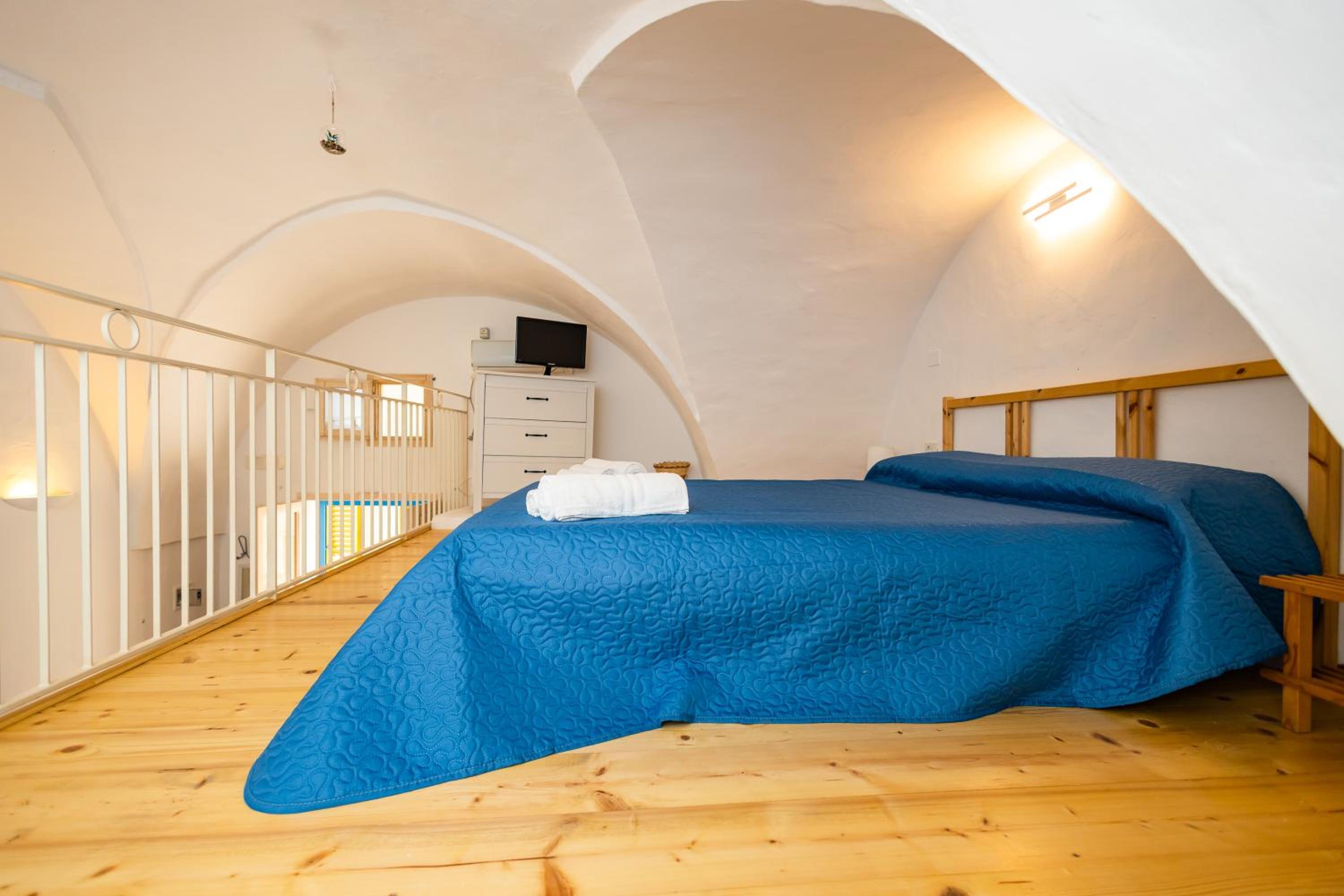 One-Bedroom House photo 1