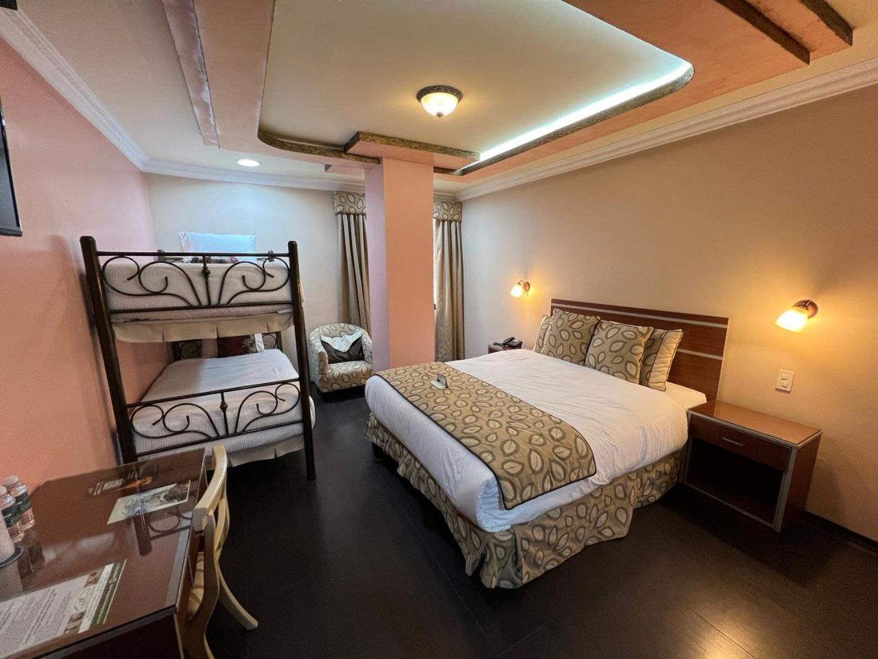 Triple Room with City View