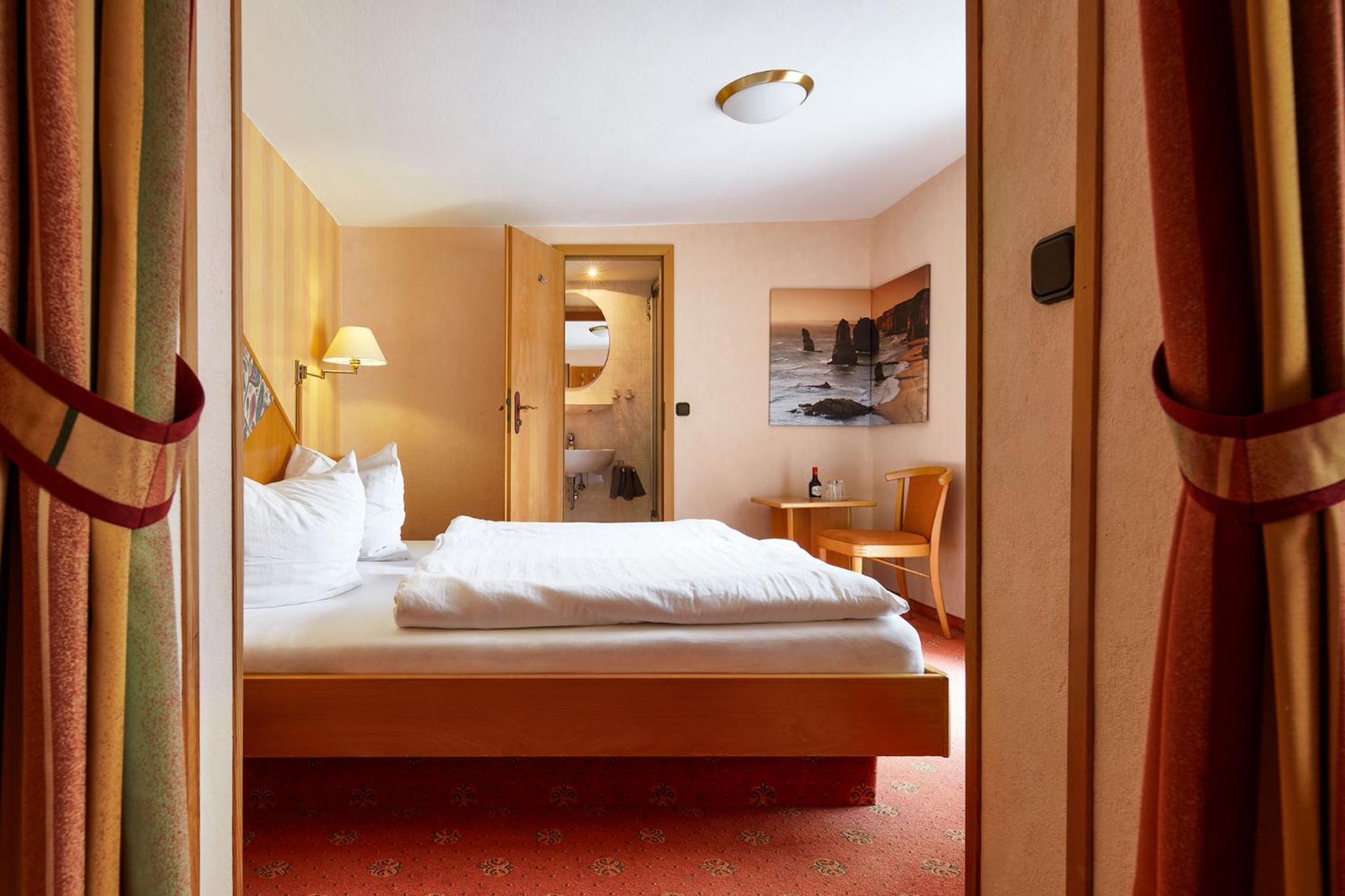 Double Room with Balcony photo 3