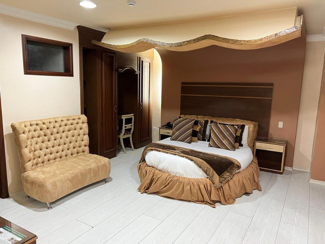 Executive Suite photo 1