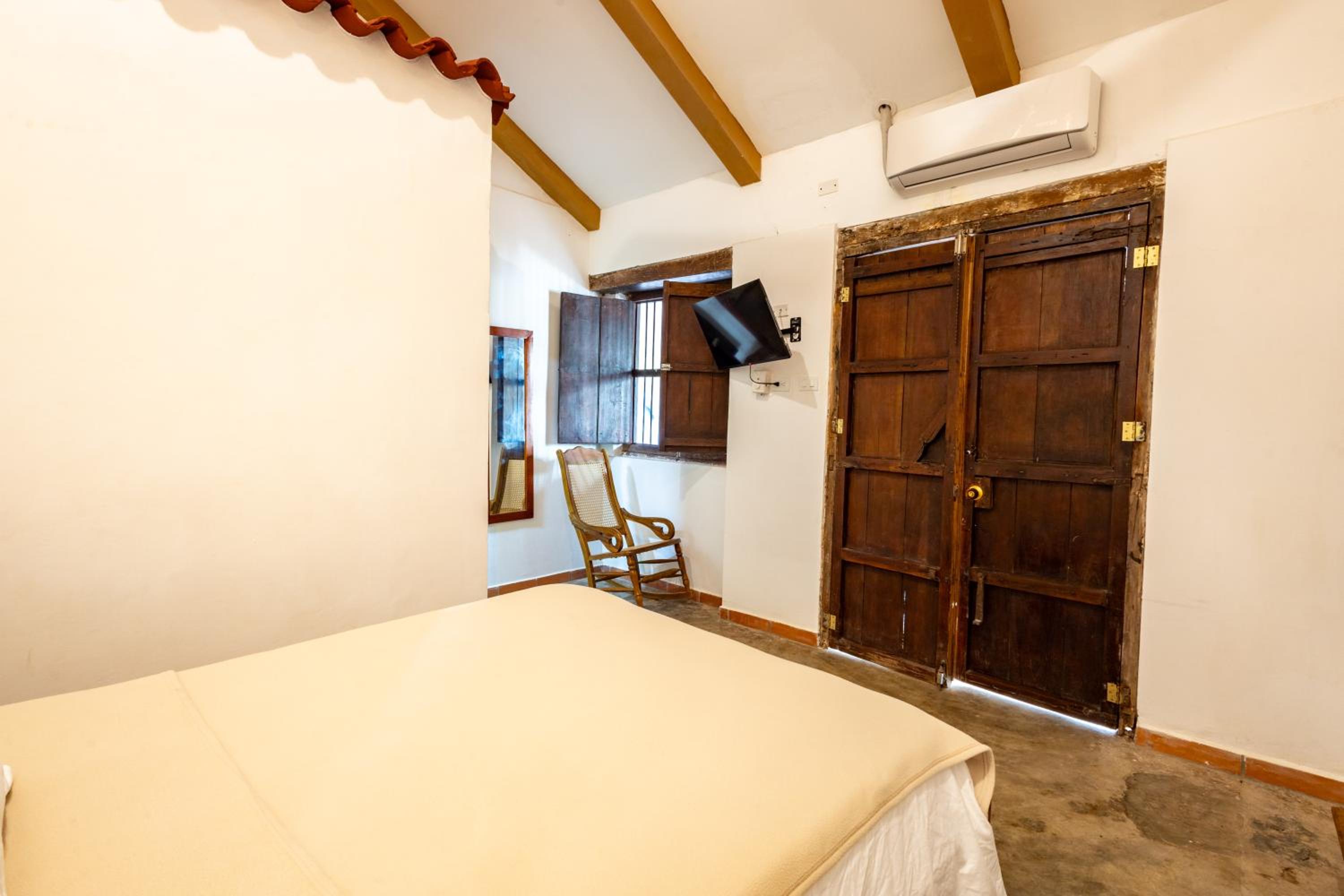 Double Room with Private Bathroom photo 3