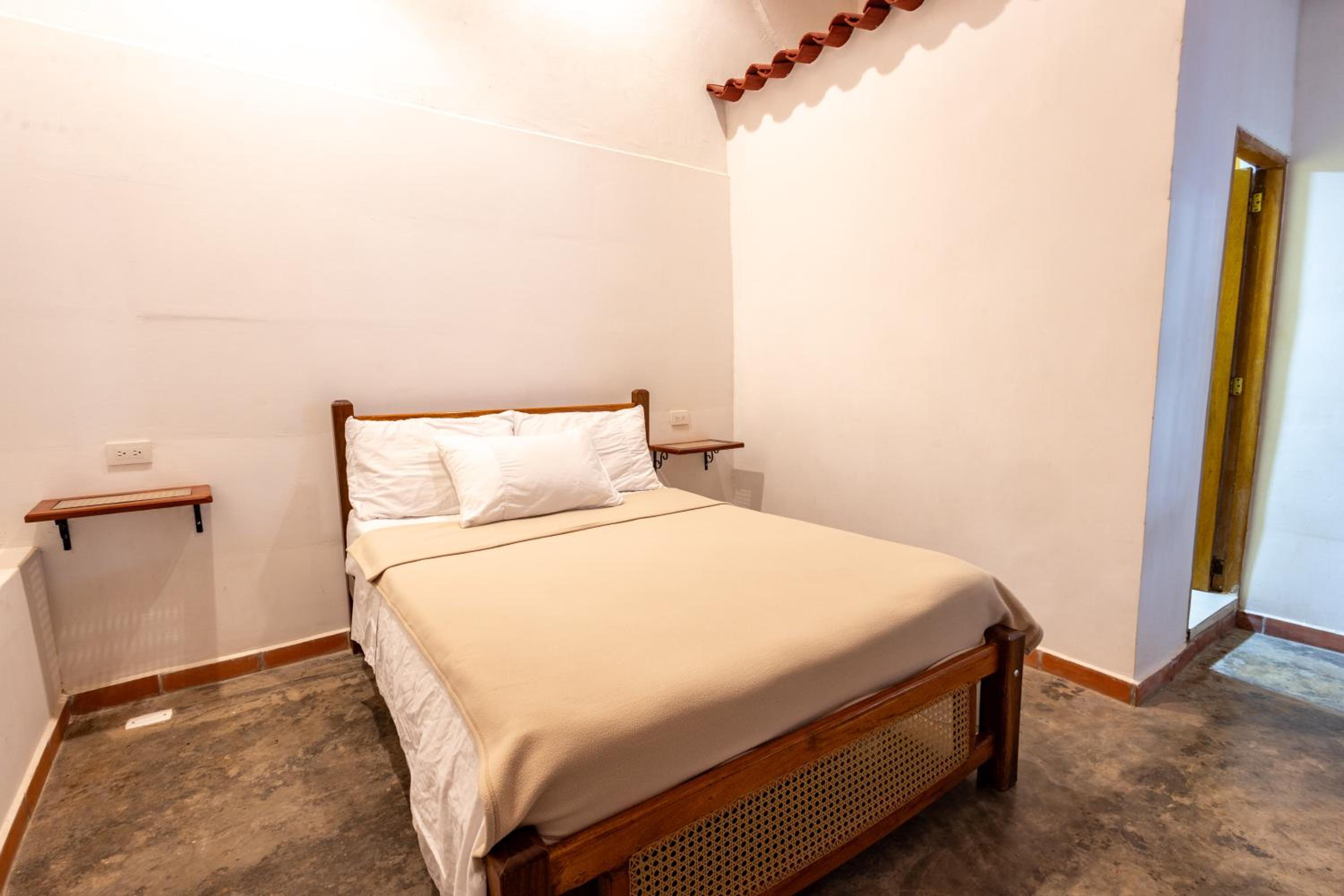 Double Room with Private Bathroom photo 2