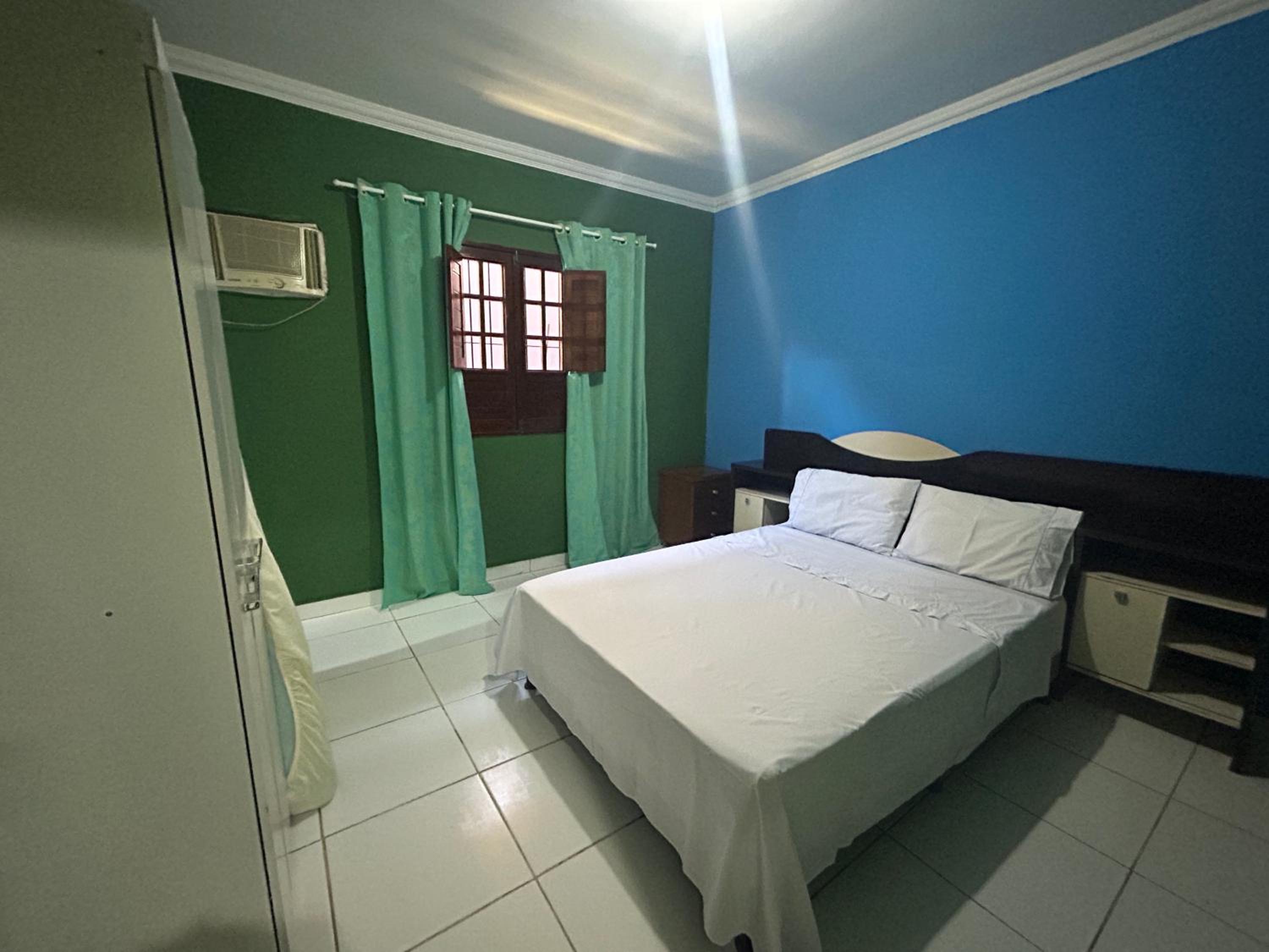 Three-Bedroom House photo 2