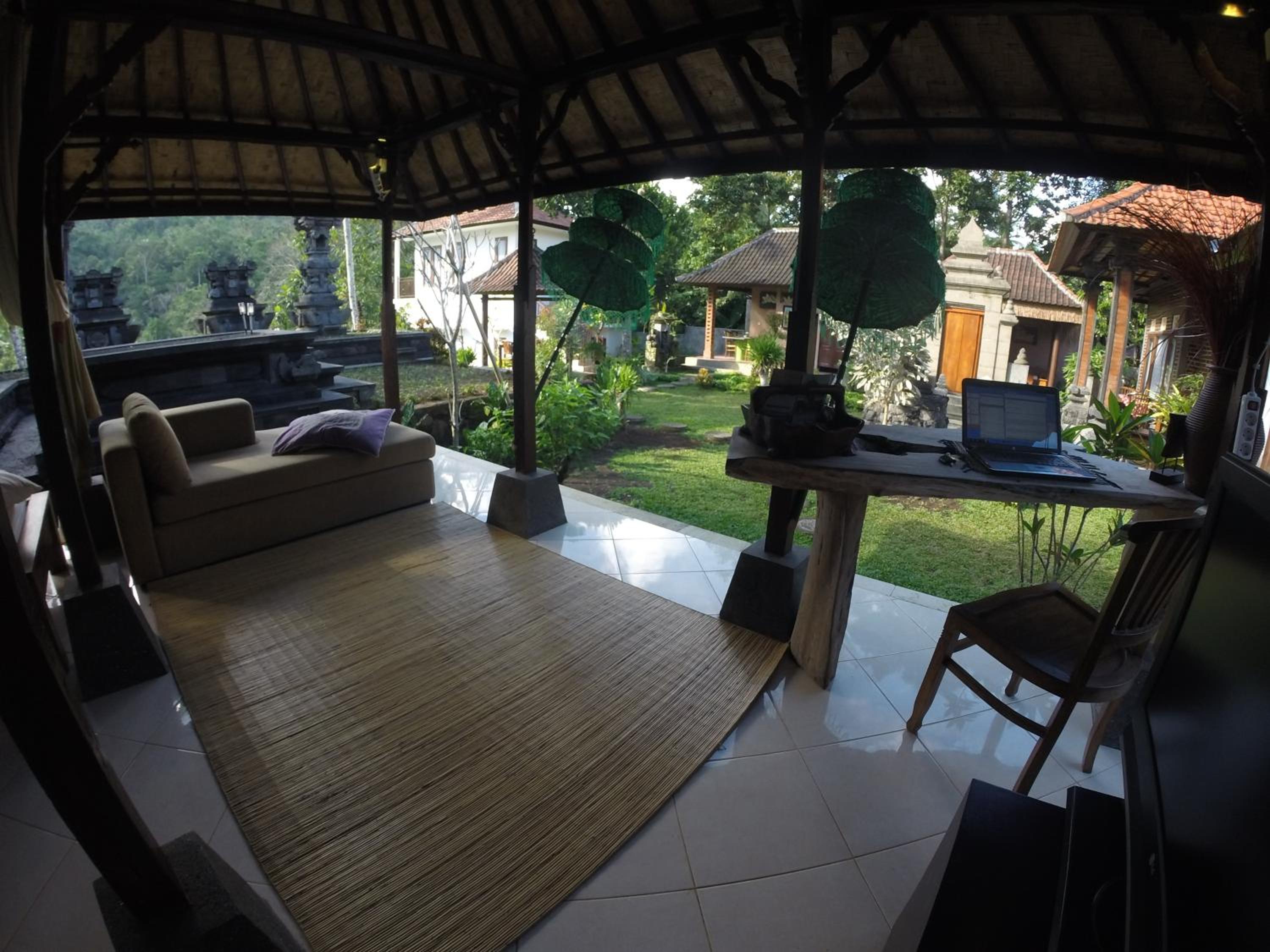 Family Room with Garden View - Photo 117