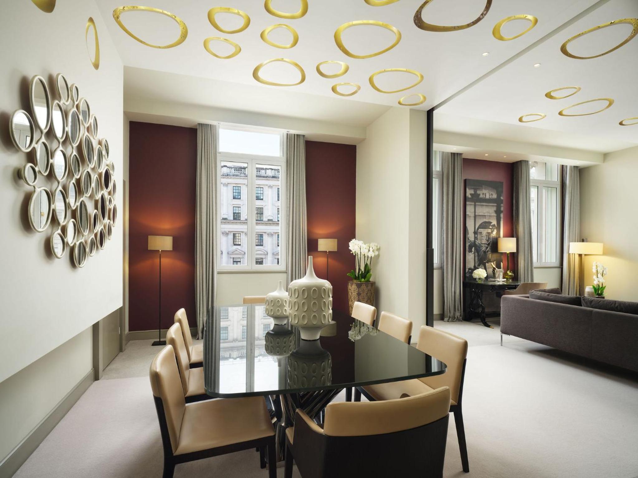 Opera King Suite with Separate Lounge and Dining Space - Waterloo Place View photo 2