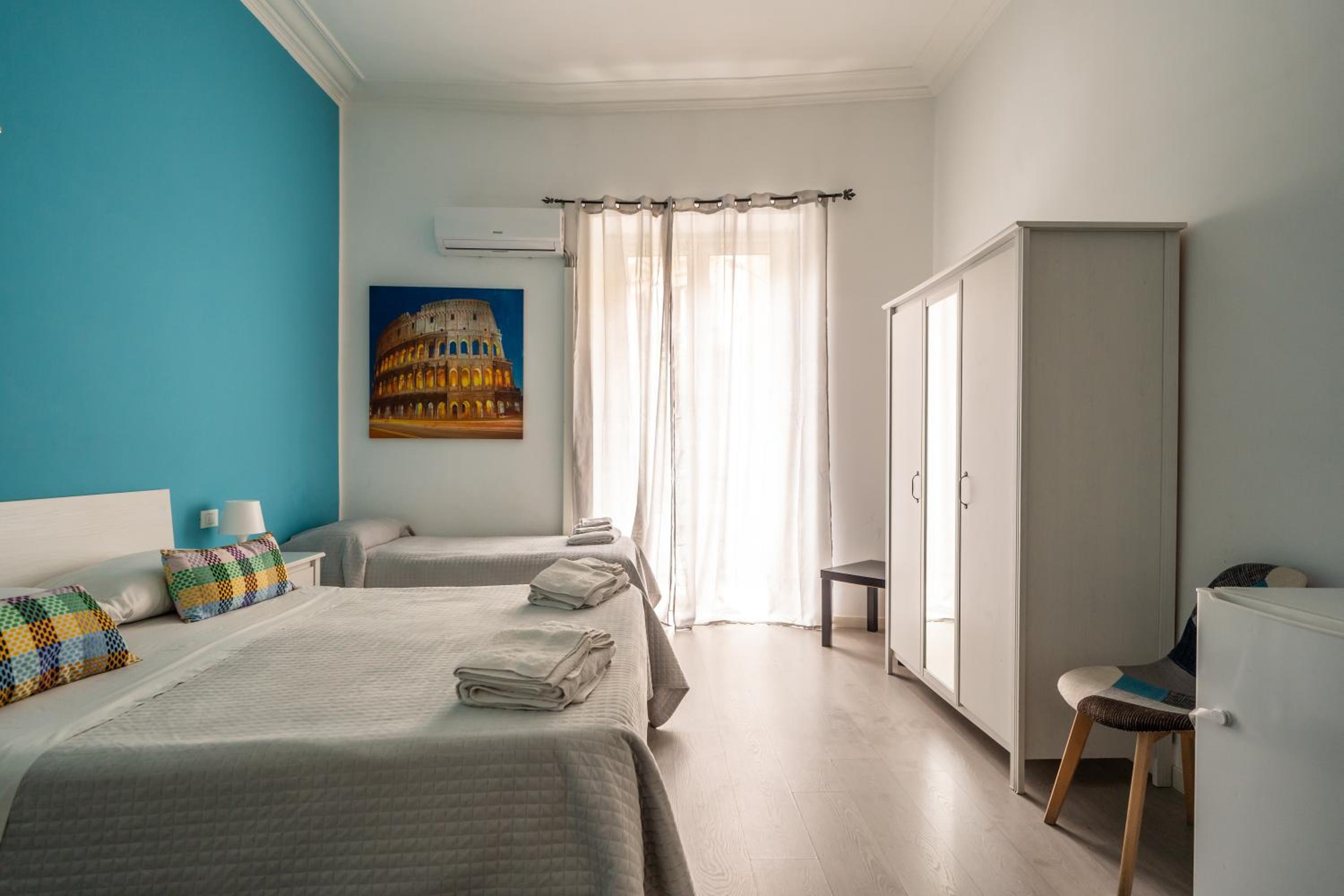 Triple Room - Photo 9
