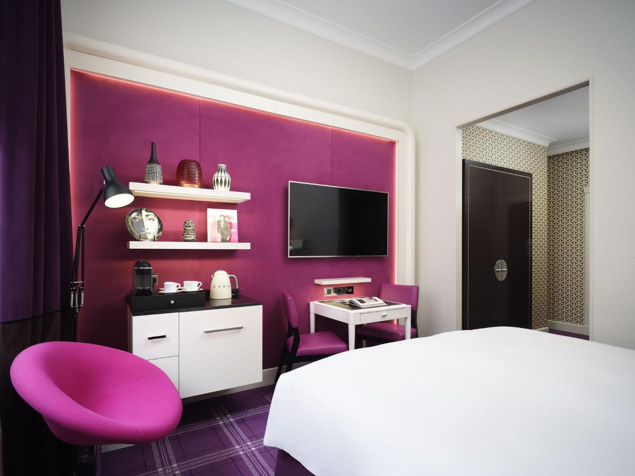 Superior King Room photo 2