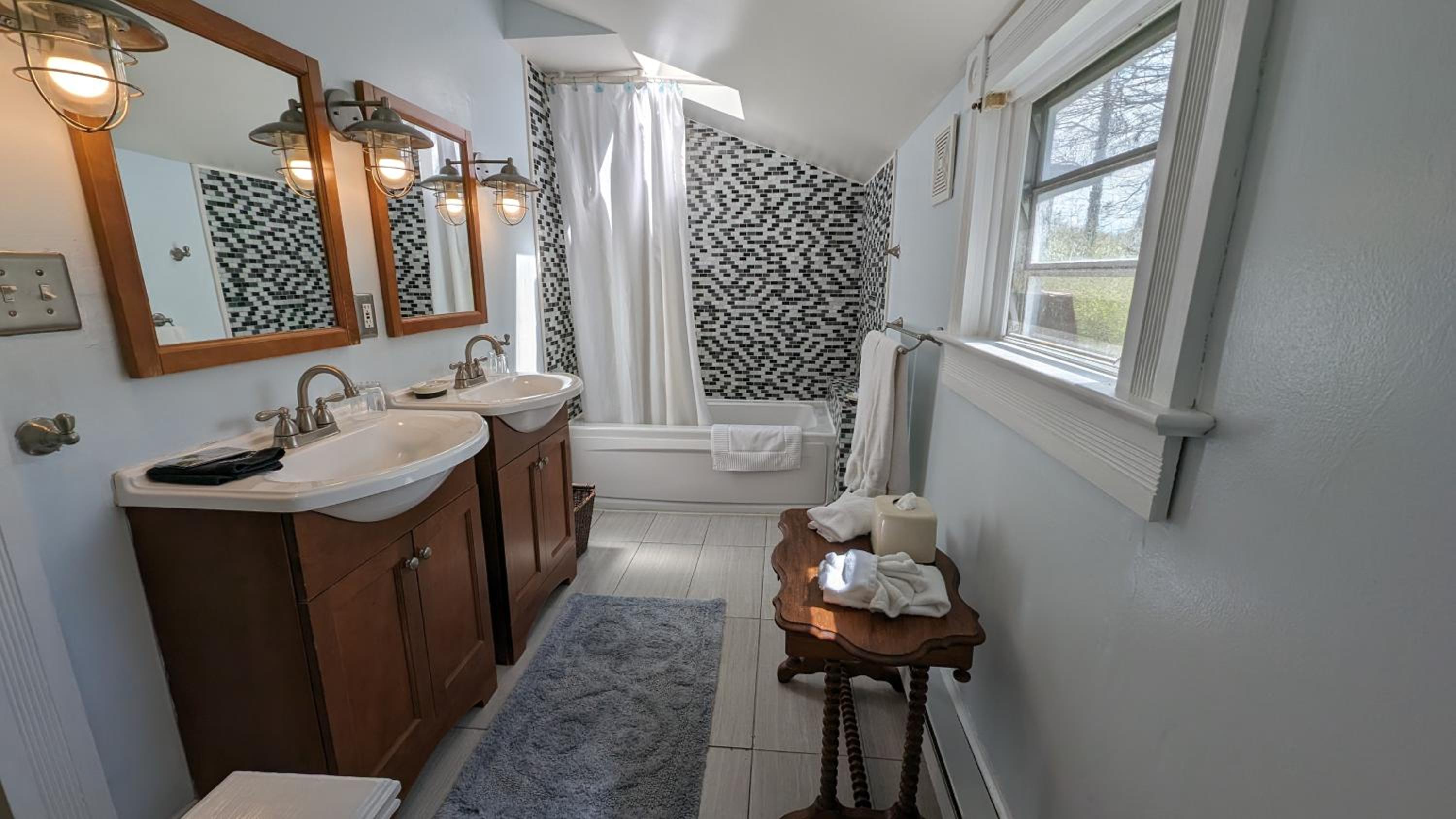 King Room with Spa Bath photo 2